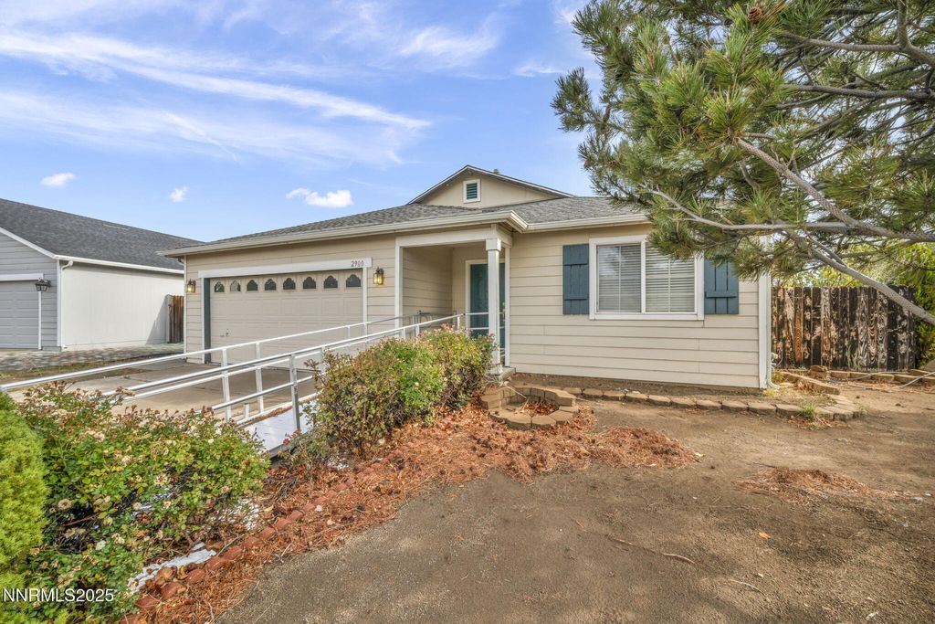 Photo of 2900 Crown Canyon Court, Reno, NV 89503 (MLS # 250059427)