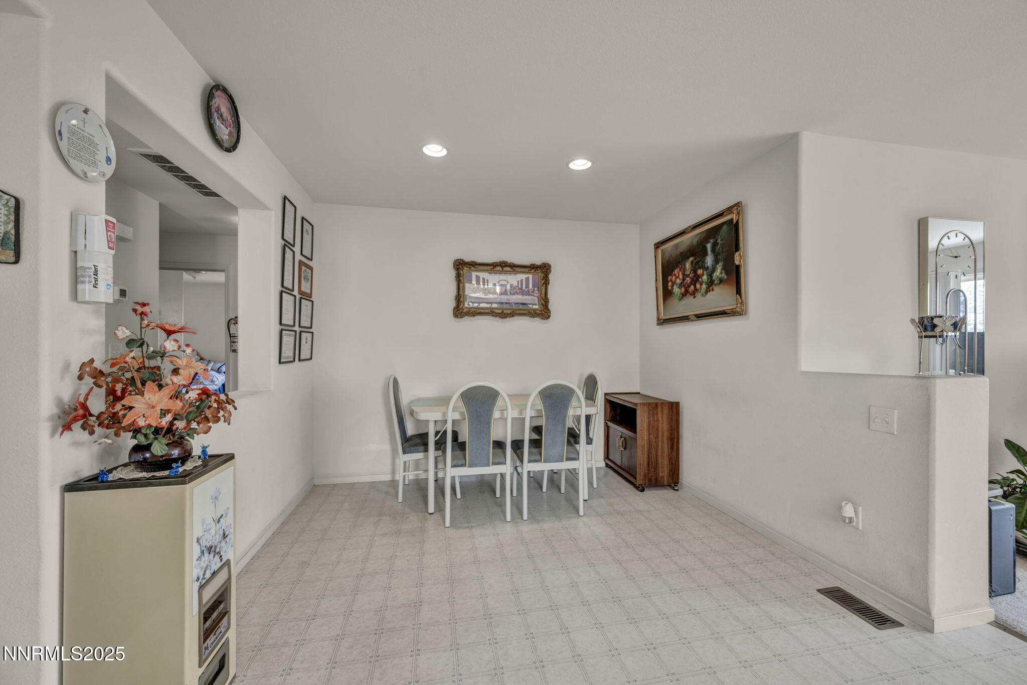 33-web-or-mls-2900-crown-canyon-ct