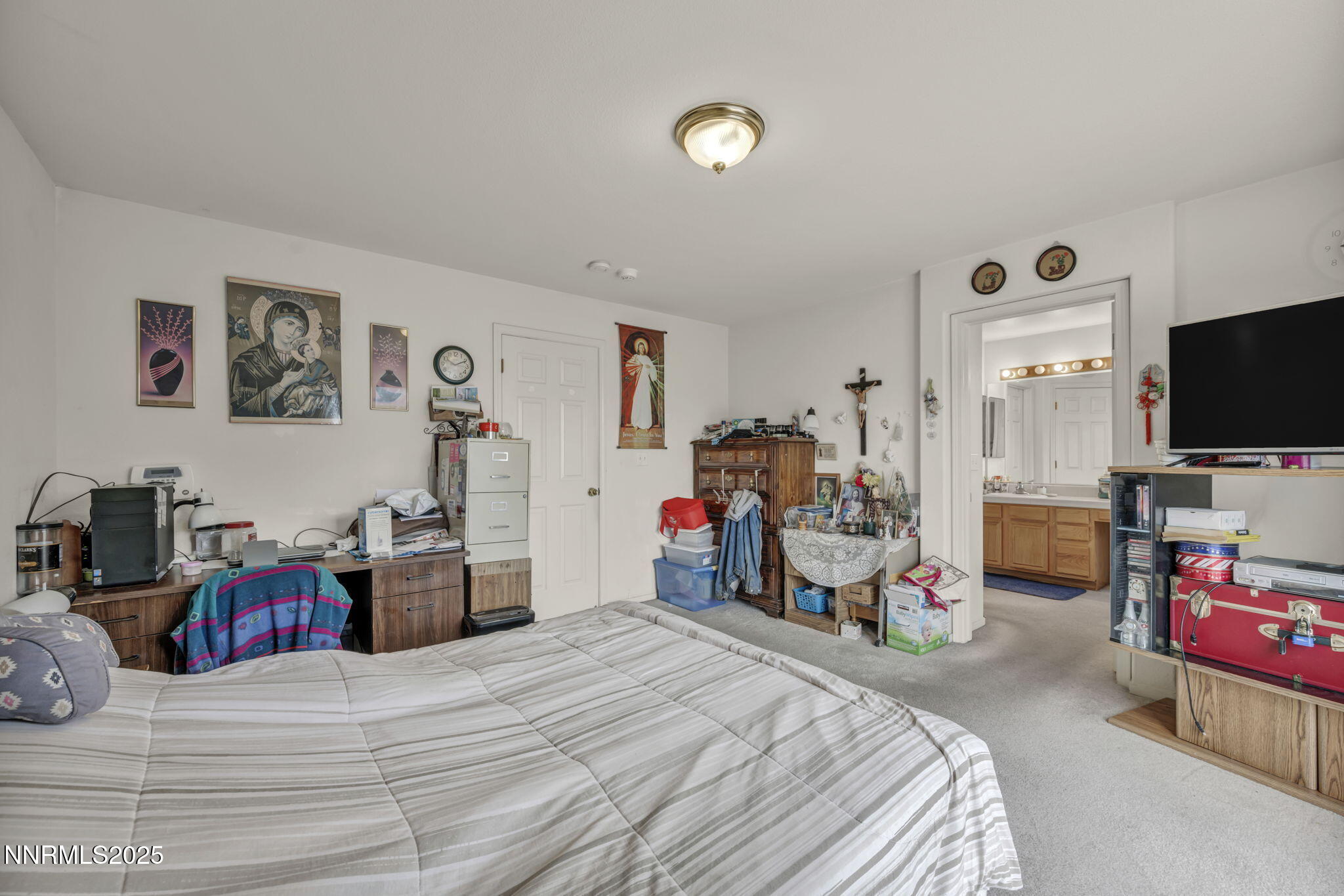 40-web-or-mls-2900-crown-canyon-ct