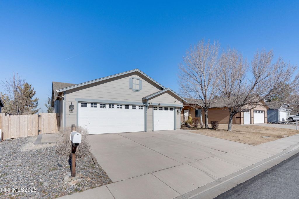 Photo of 7975 Monterey Shores Drive, Reno, NV 89506 (MLS # 260002010)