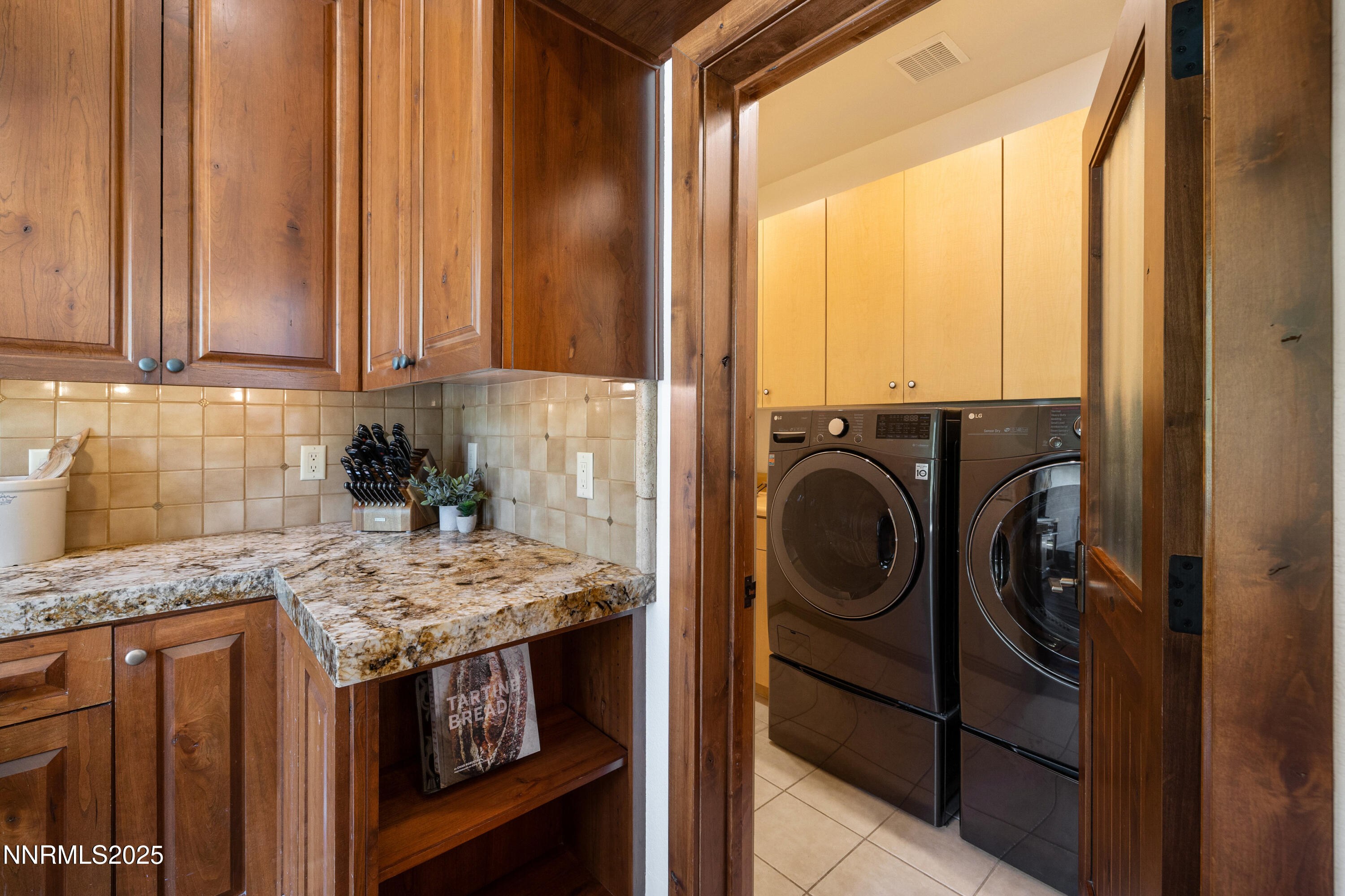 012_13-print-102_w_willis-14_400