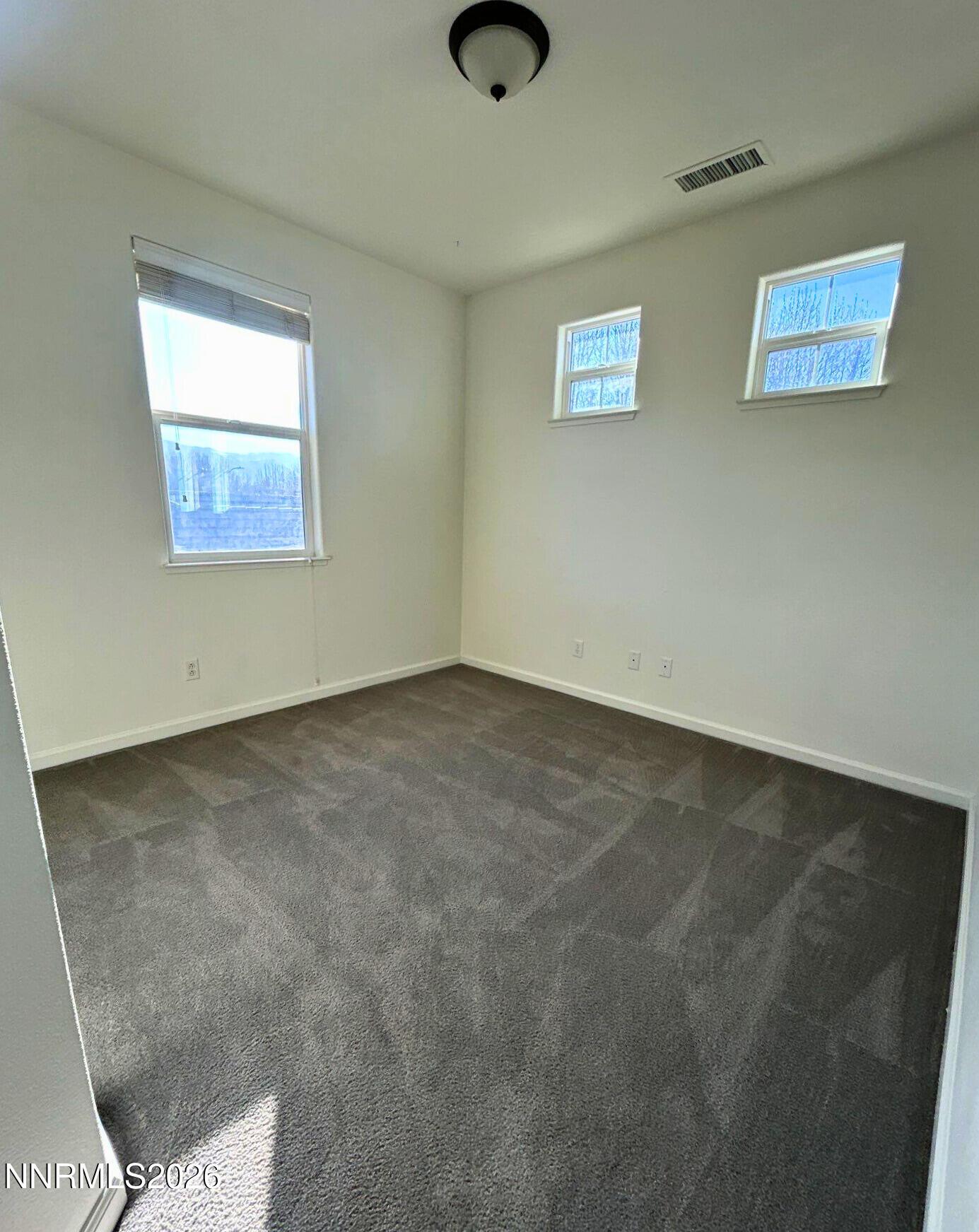 febad6c3-6933-4e4c-a6a5-2d9af7d1d410