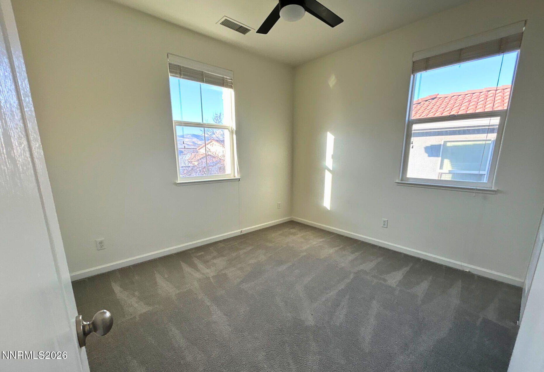 97b48460-c781-4e98-b55c-d57b1d8b2e1e