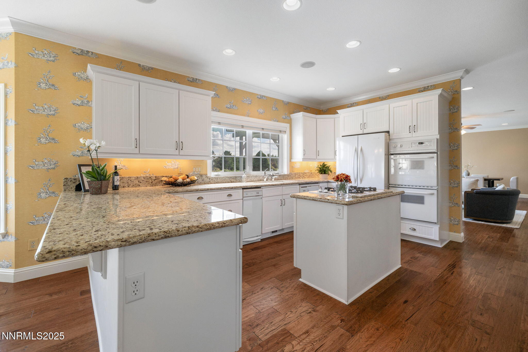 69-web-or-mls-2545 Genoa Aspen Kitchen-3