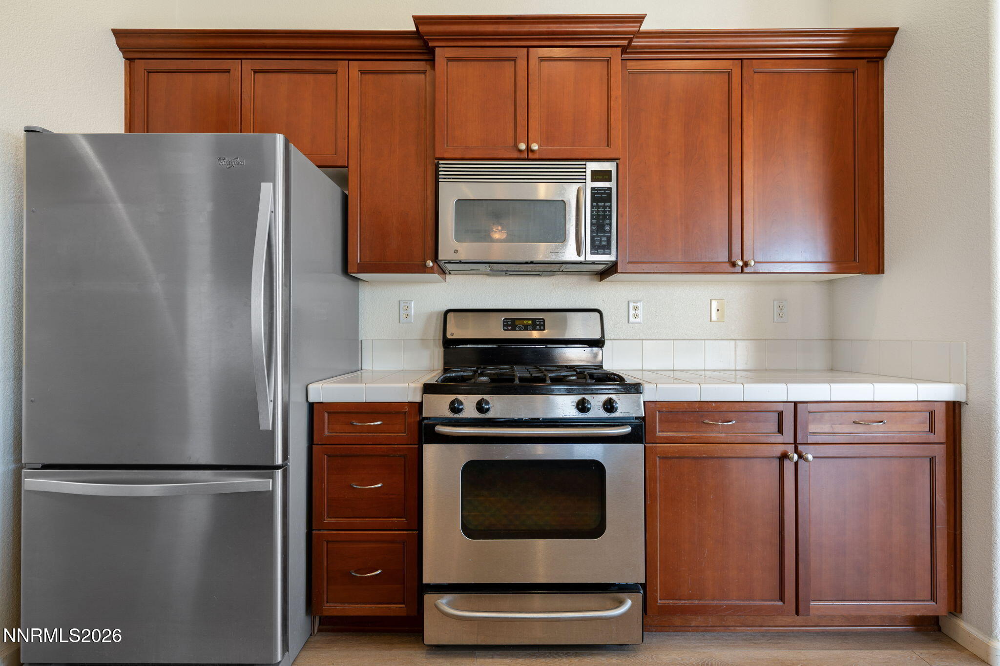 22-web-or-mls-1722 Blue Oak-23