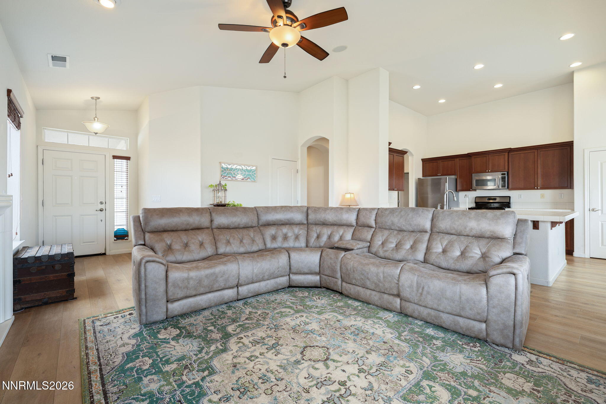 17-web-or-mls-1722 Blue Oak-18