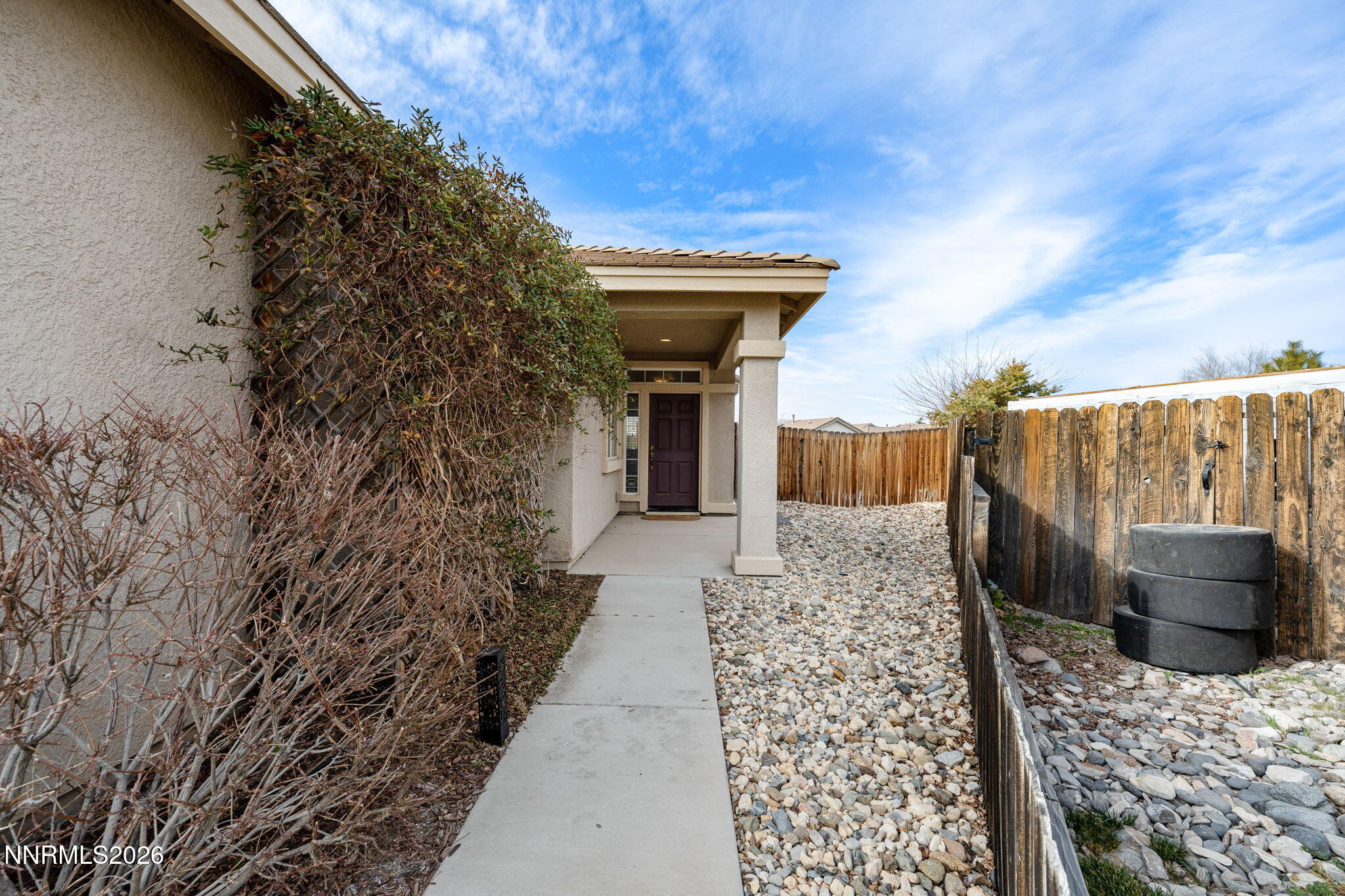 31-web-or-mls-1722 Blue Oak-32