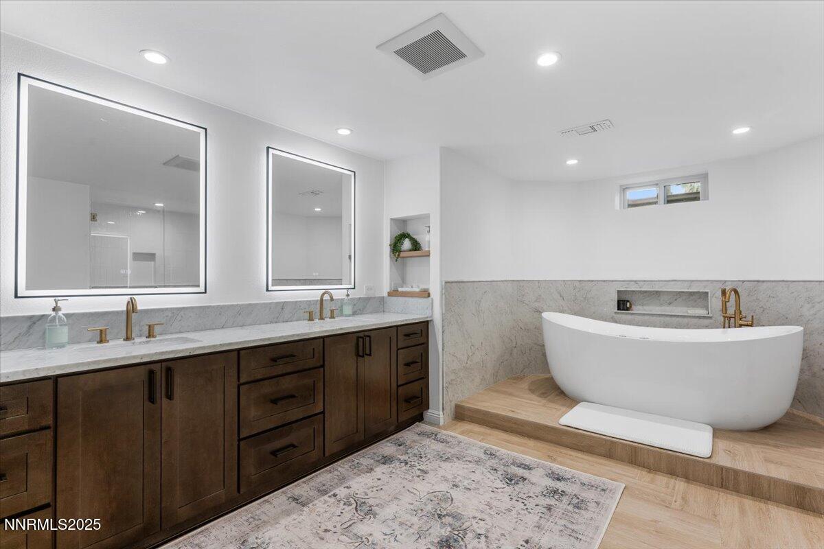 19.1 22-1600 Belford Road Reno NV 89509