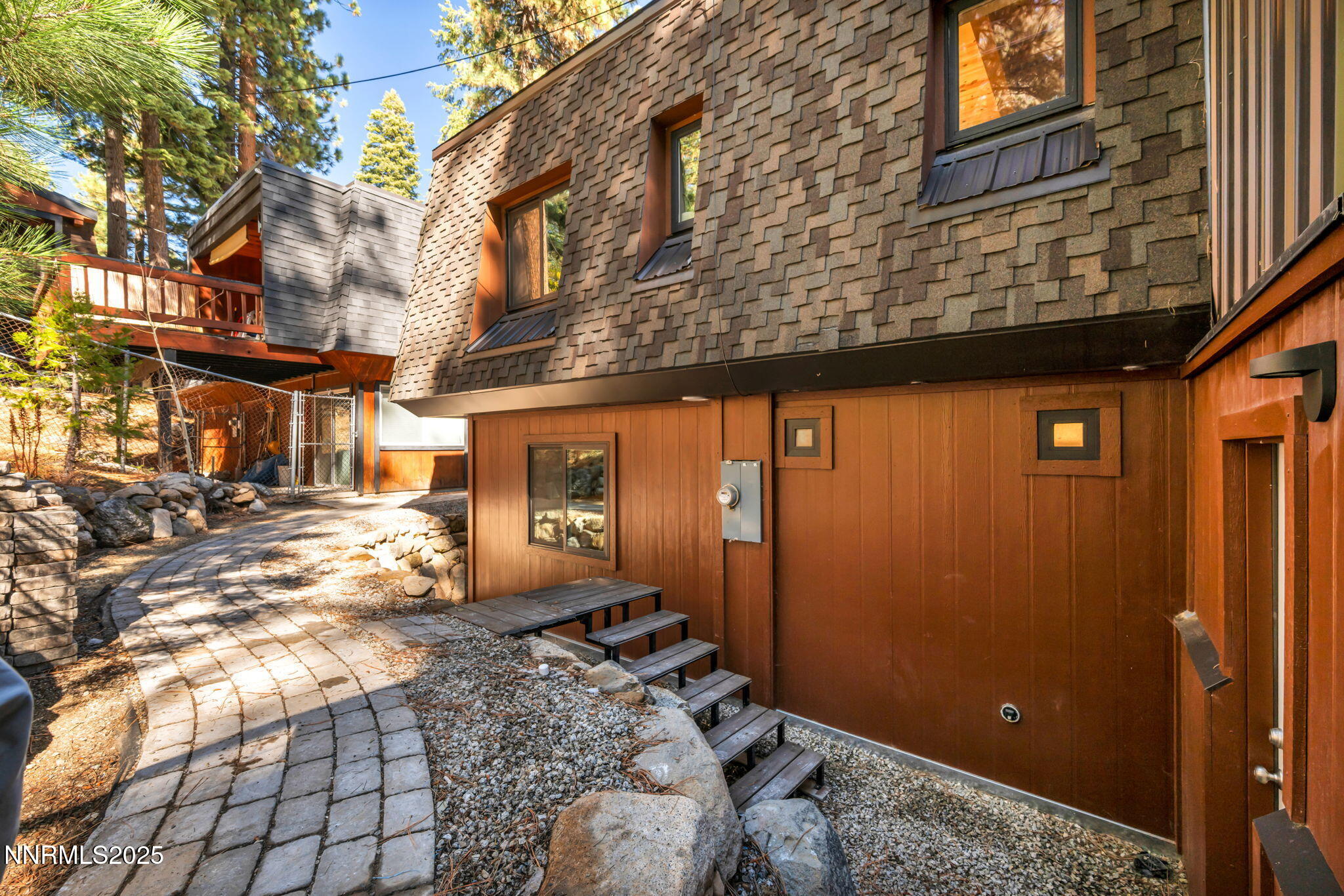 14-web-or-mls-978-glenrock-dr-45