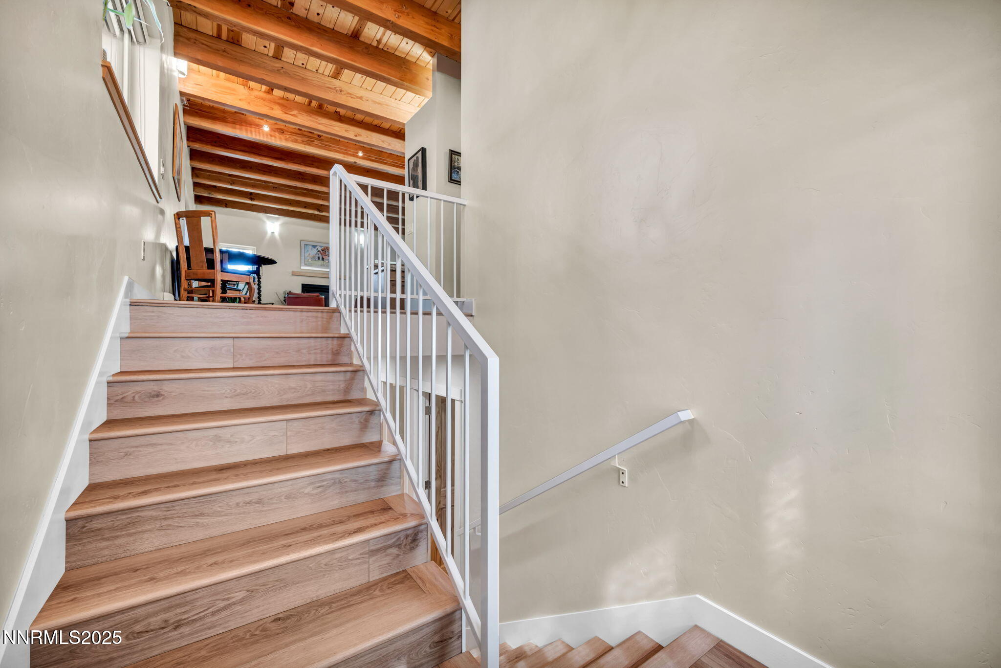 90-web-or-mls-978-glenrock-dr-45