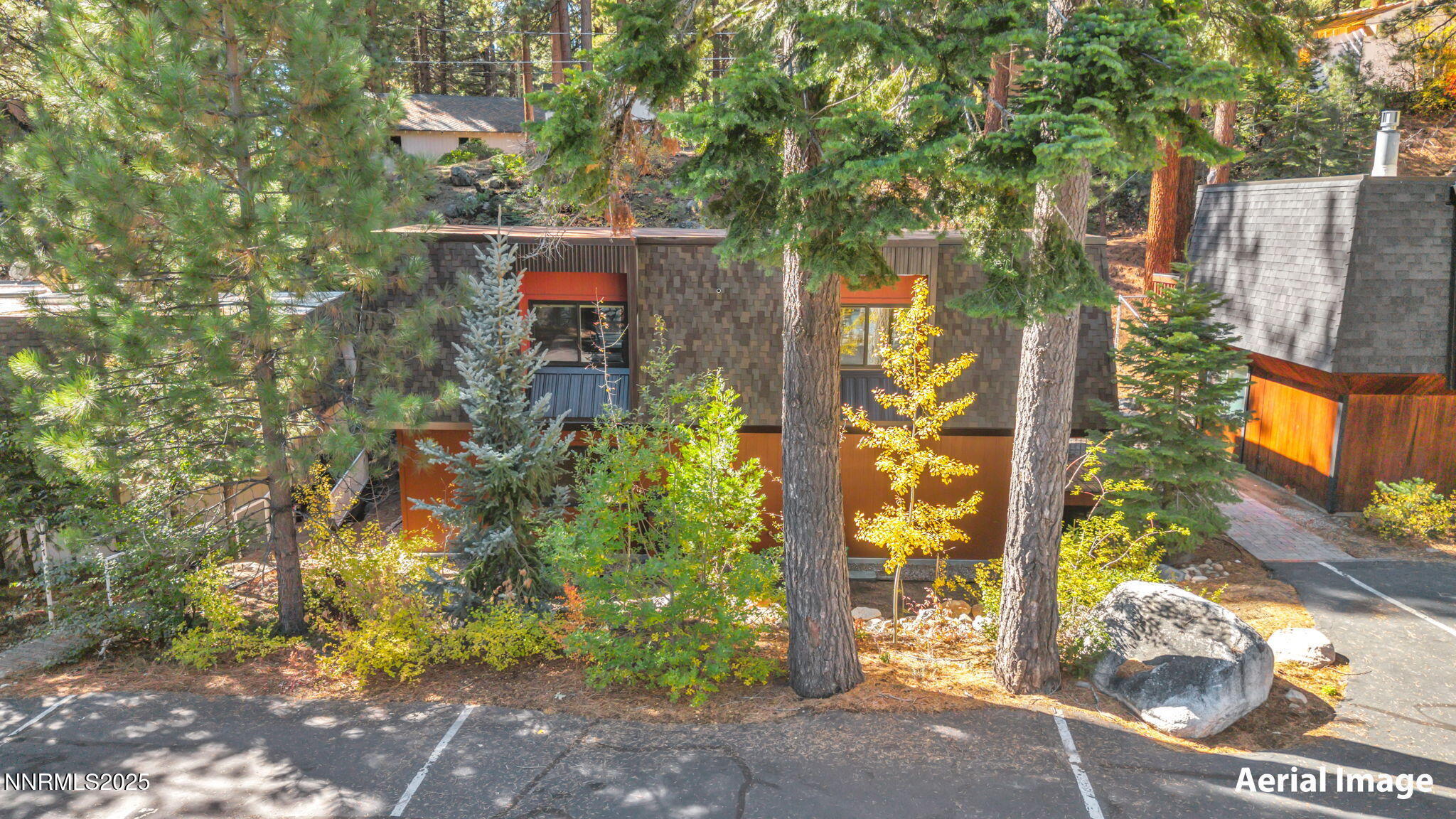 44-web-or-mls-978-glenrock-dr-45