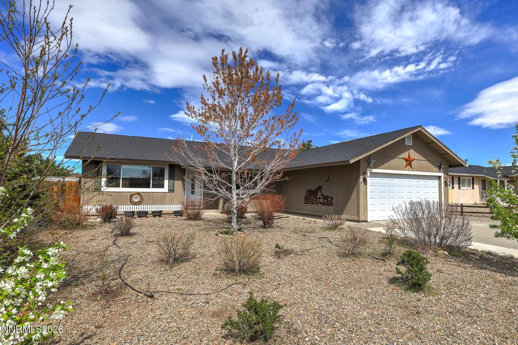 Photo of 1336 Honeybee Lane, Gardnerville, NV 89460 (MLS # 260003676)
