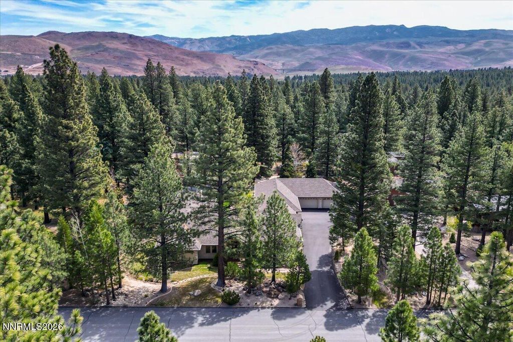 Photo of 16470 Snow Flower Drive, Reno, NV 89511 (MLS # 260005078)