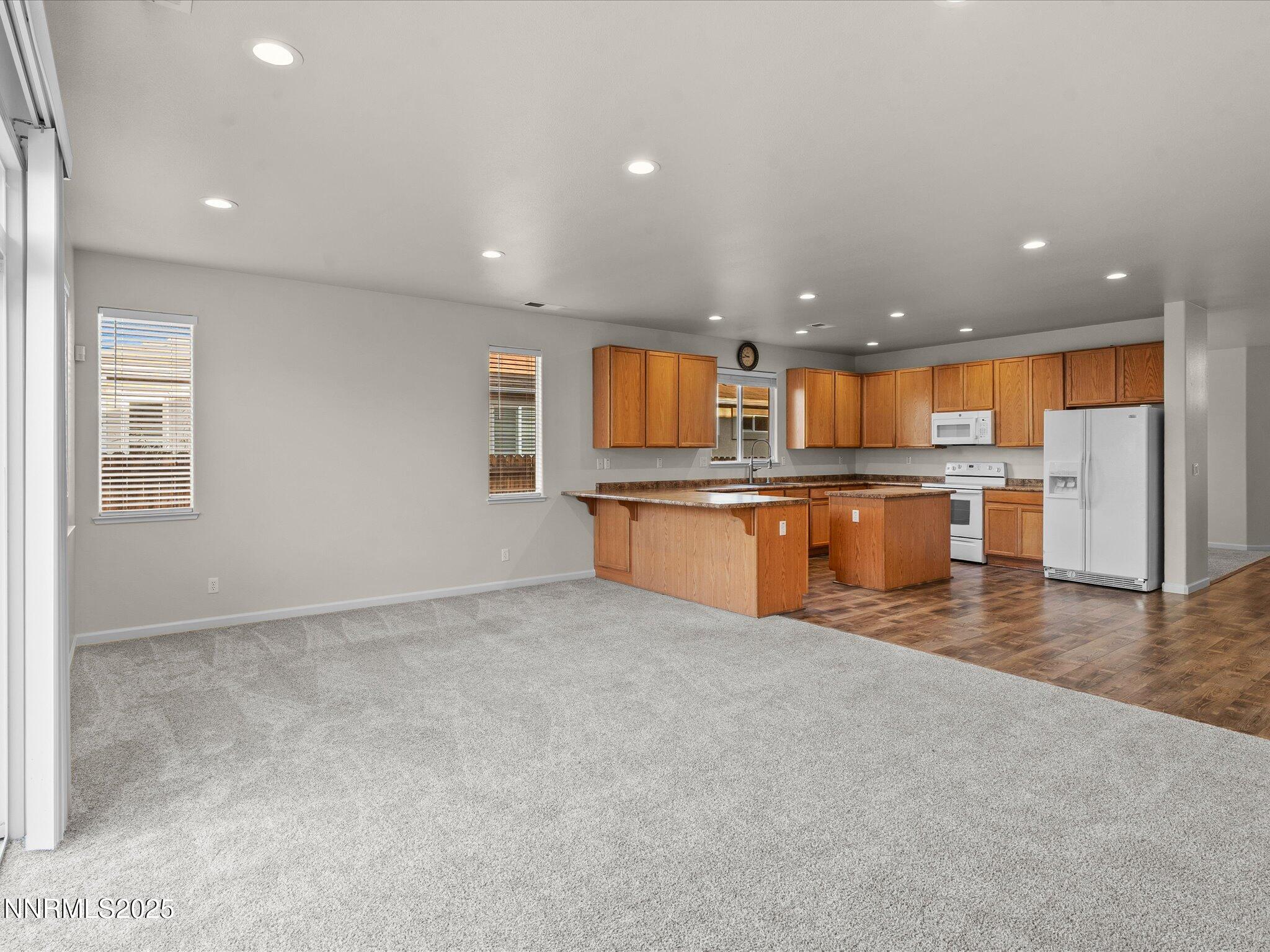 21-10873 Rushing Flume Dr-120