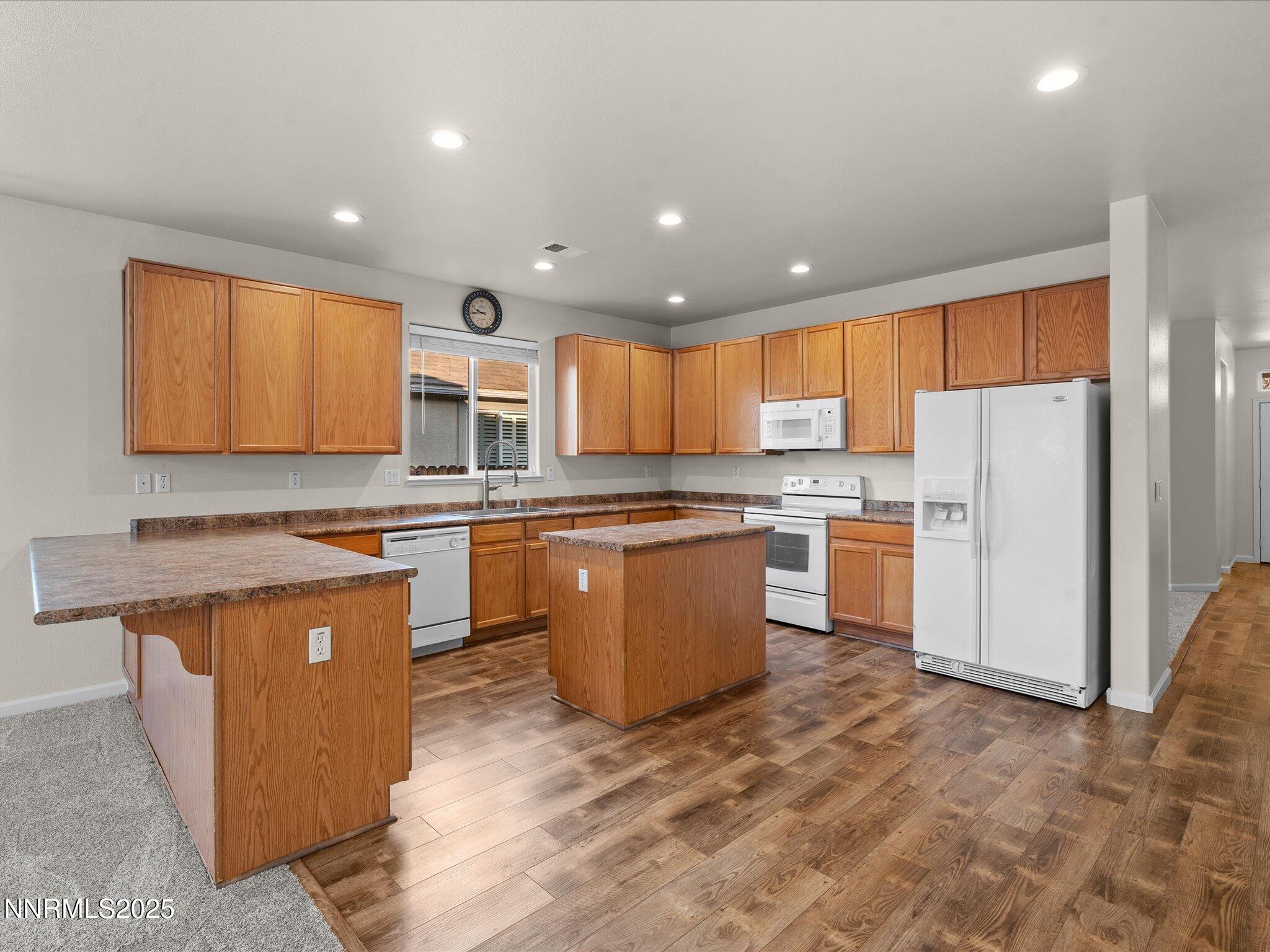 16-10873 Rushing Flume Dr-115