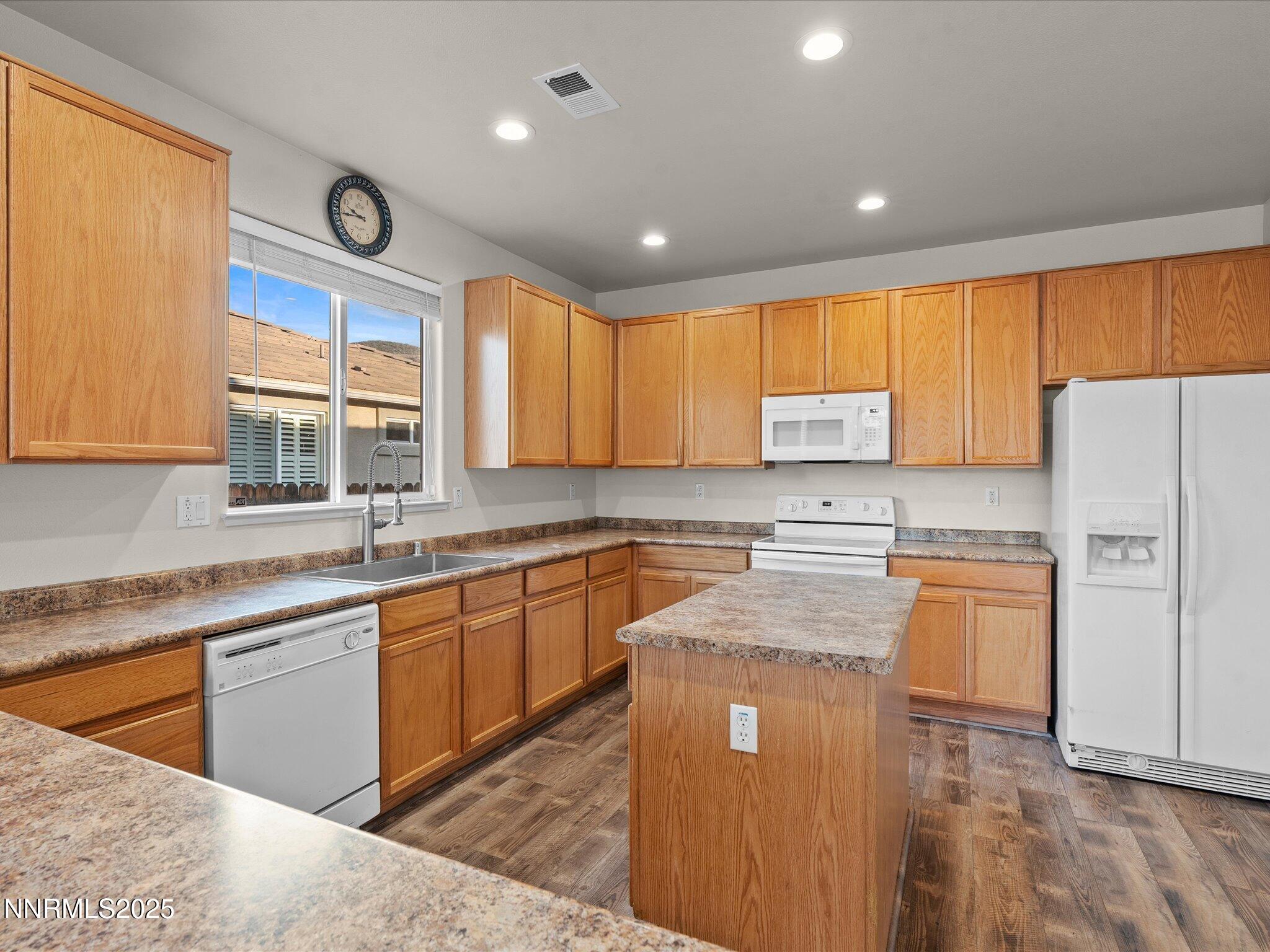 11-10873 Rushing Flume Dr-110