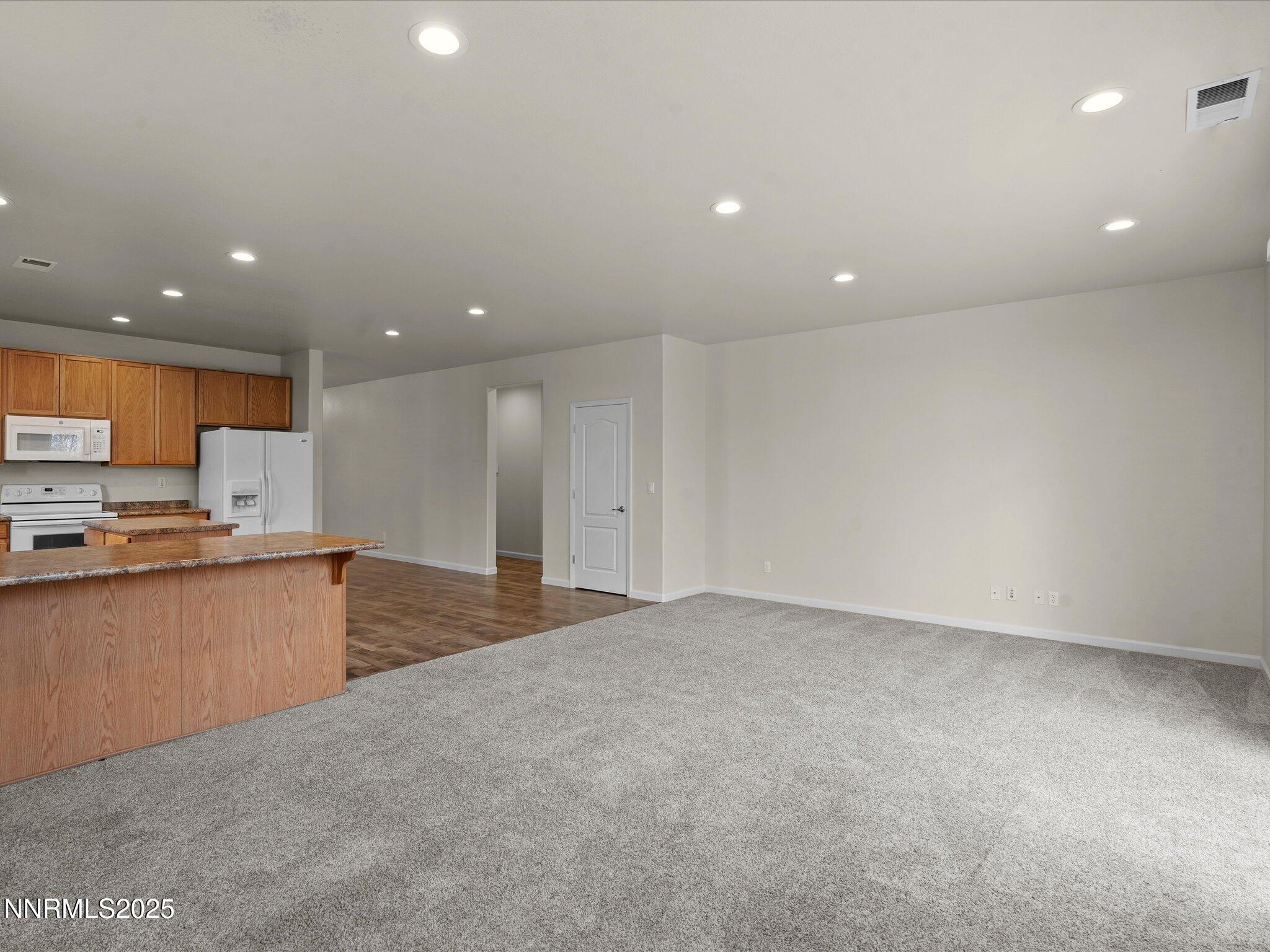 22-10873 Rushing Flume Dr-121