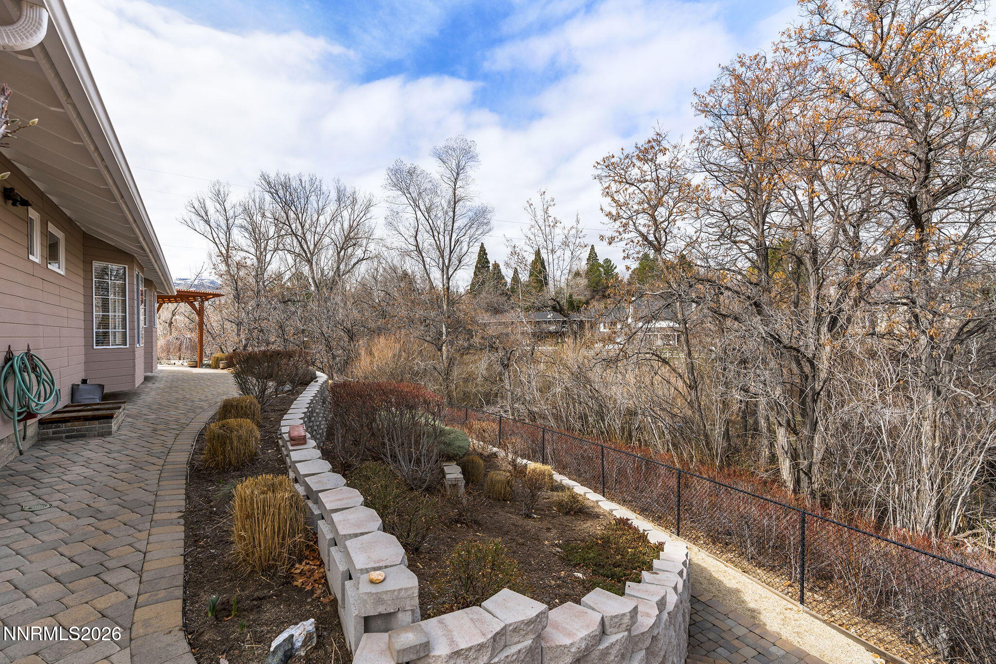 32-web-or-mls-_DSC9760