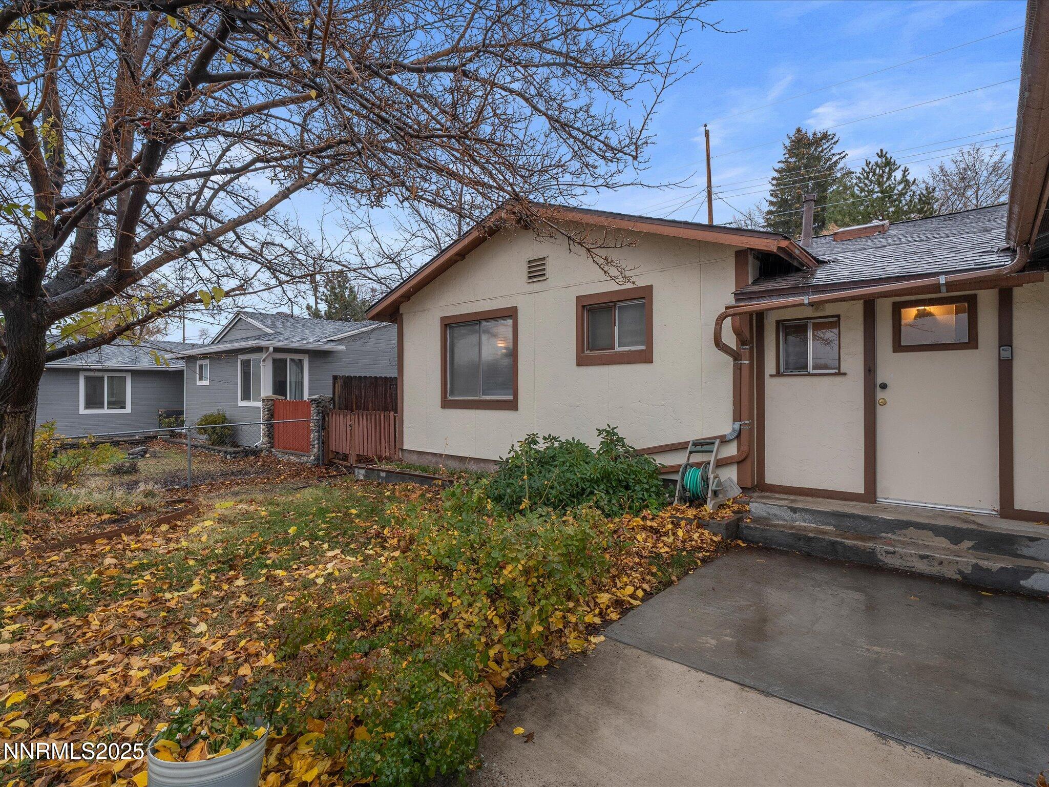 04-7665 Yorkshire Dr-103