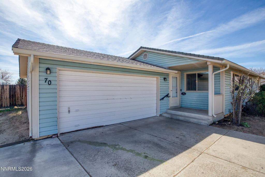 Photo of 70 Palm Springs Court, Sparks, NV 89441 (MLS # 260003105)