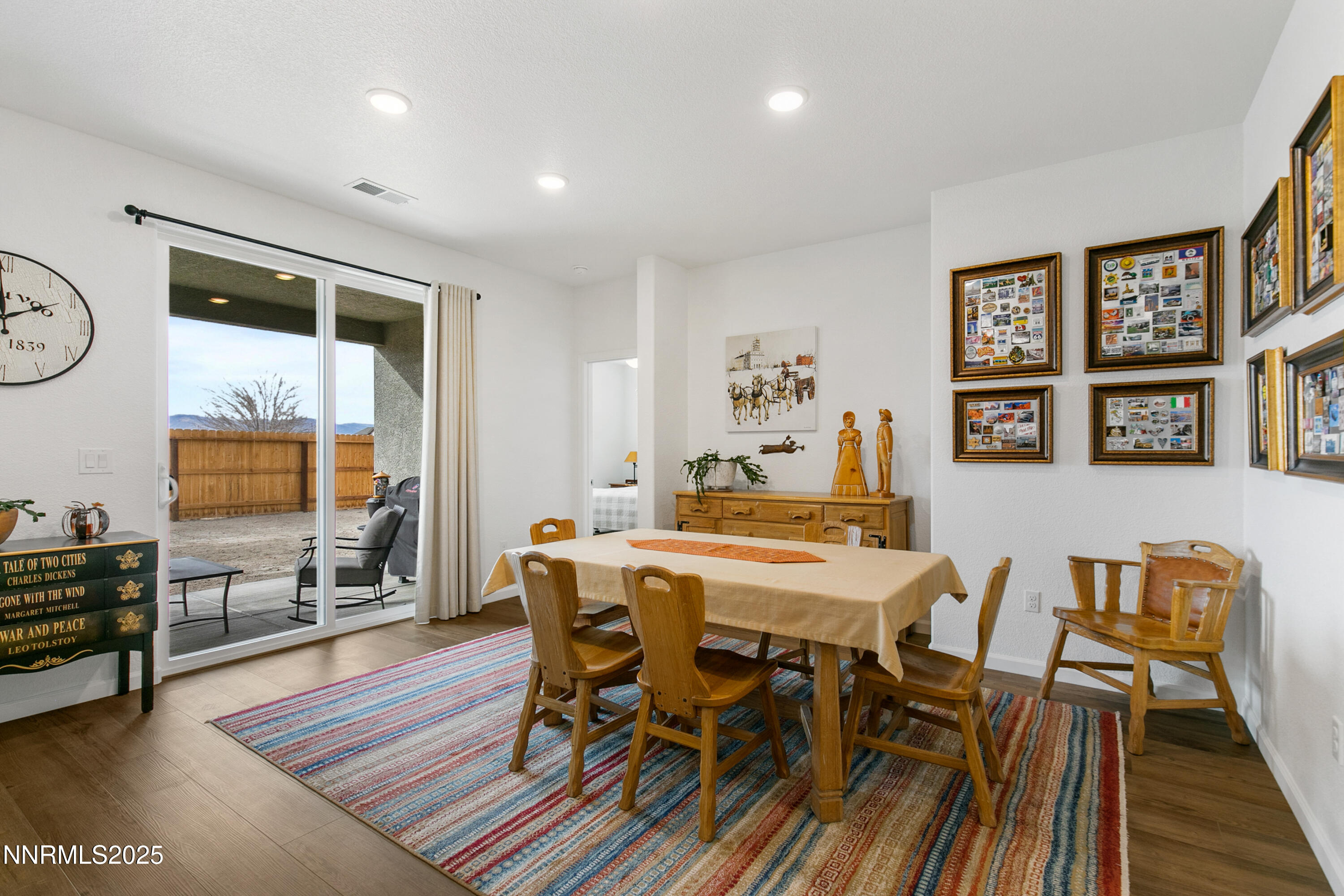 12-3274 Eleanor Wy-21