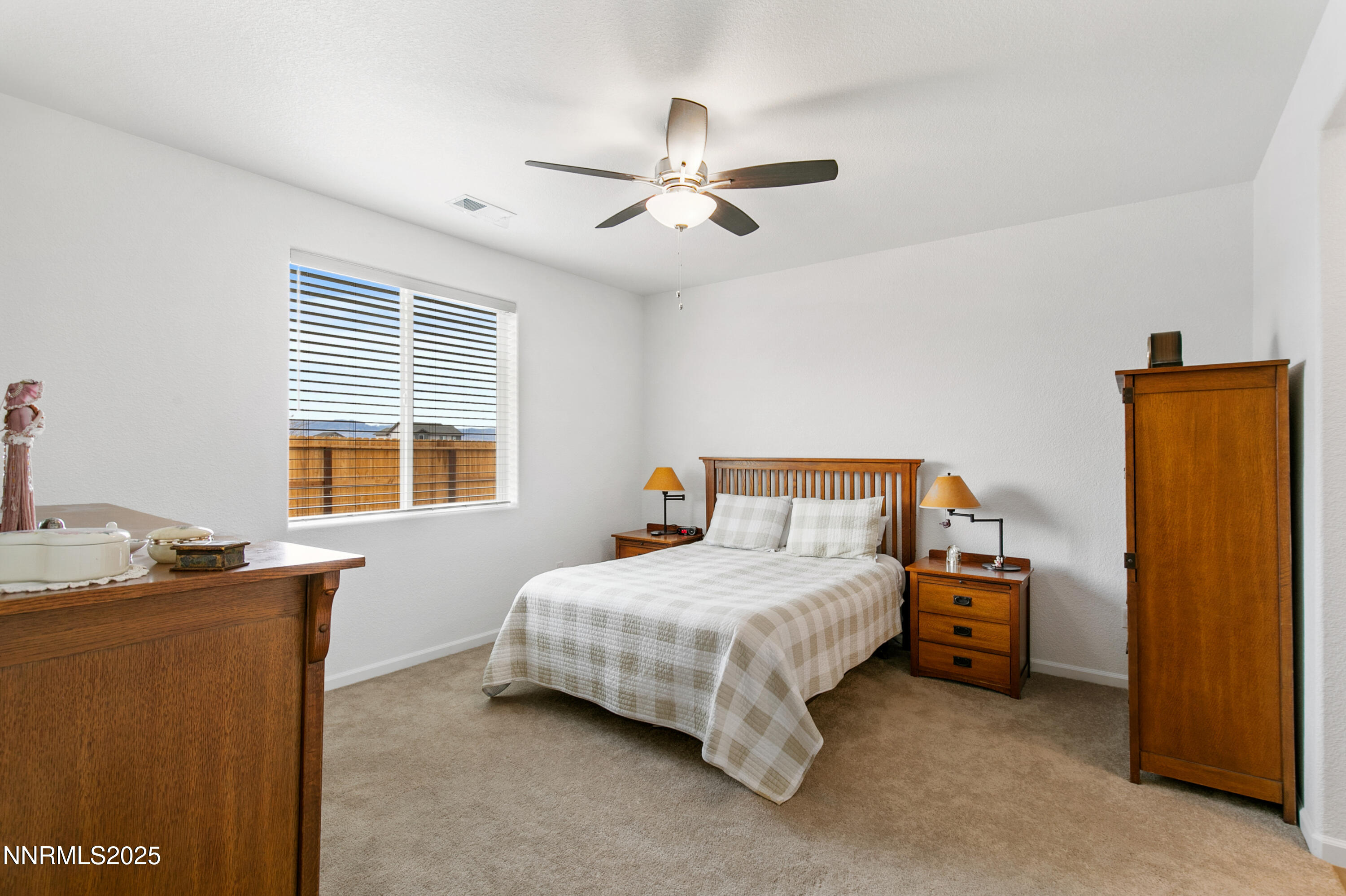 13-3274 Eleanor Wy-22