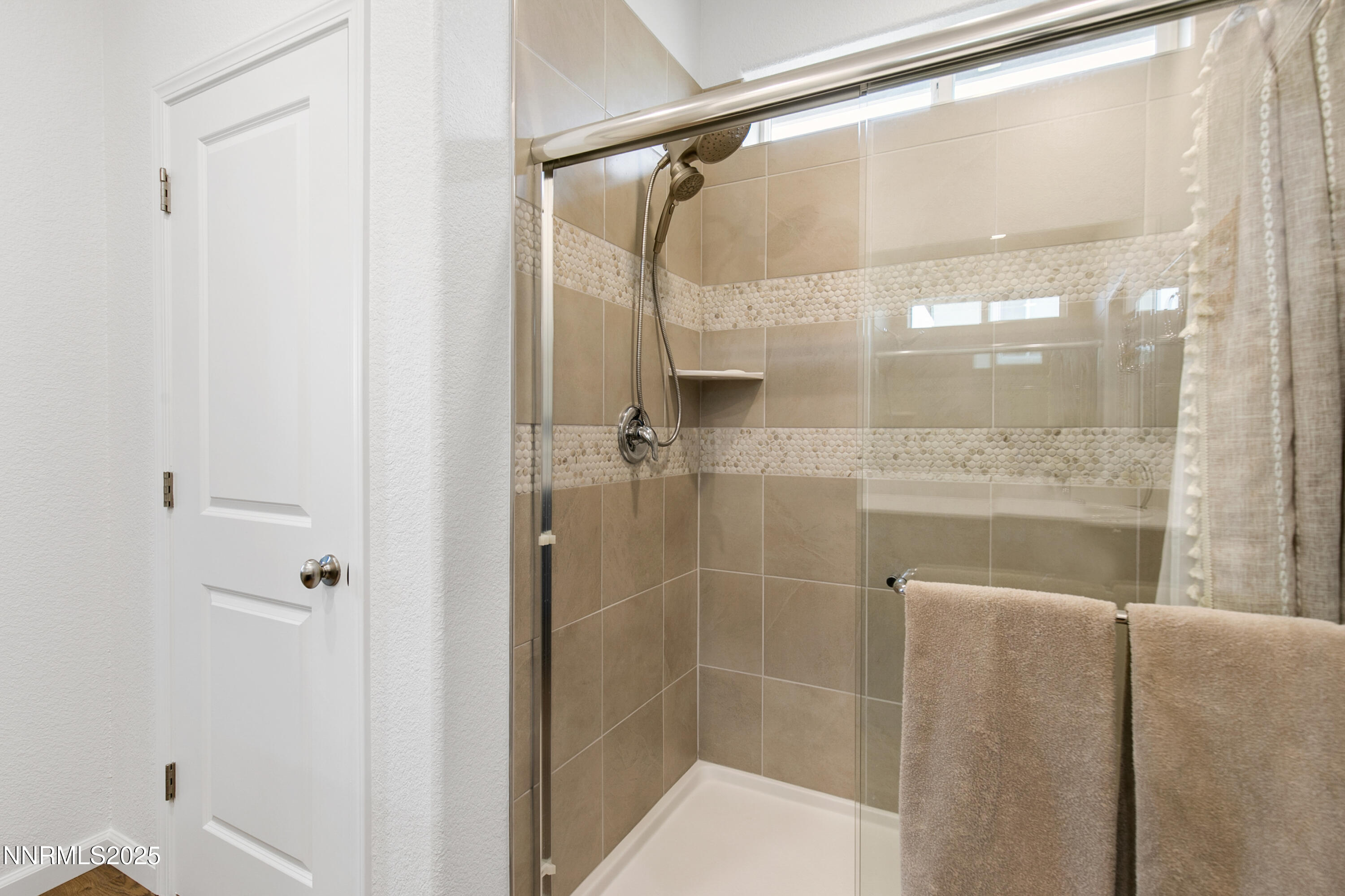 18-3274 Eleanor Wy-27