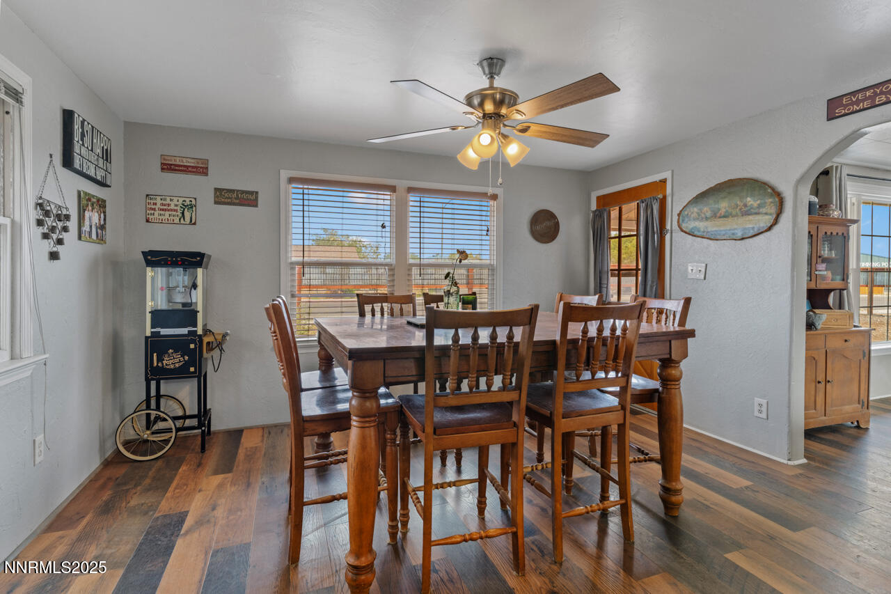 270 Elm St (8 of 30)