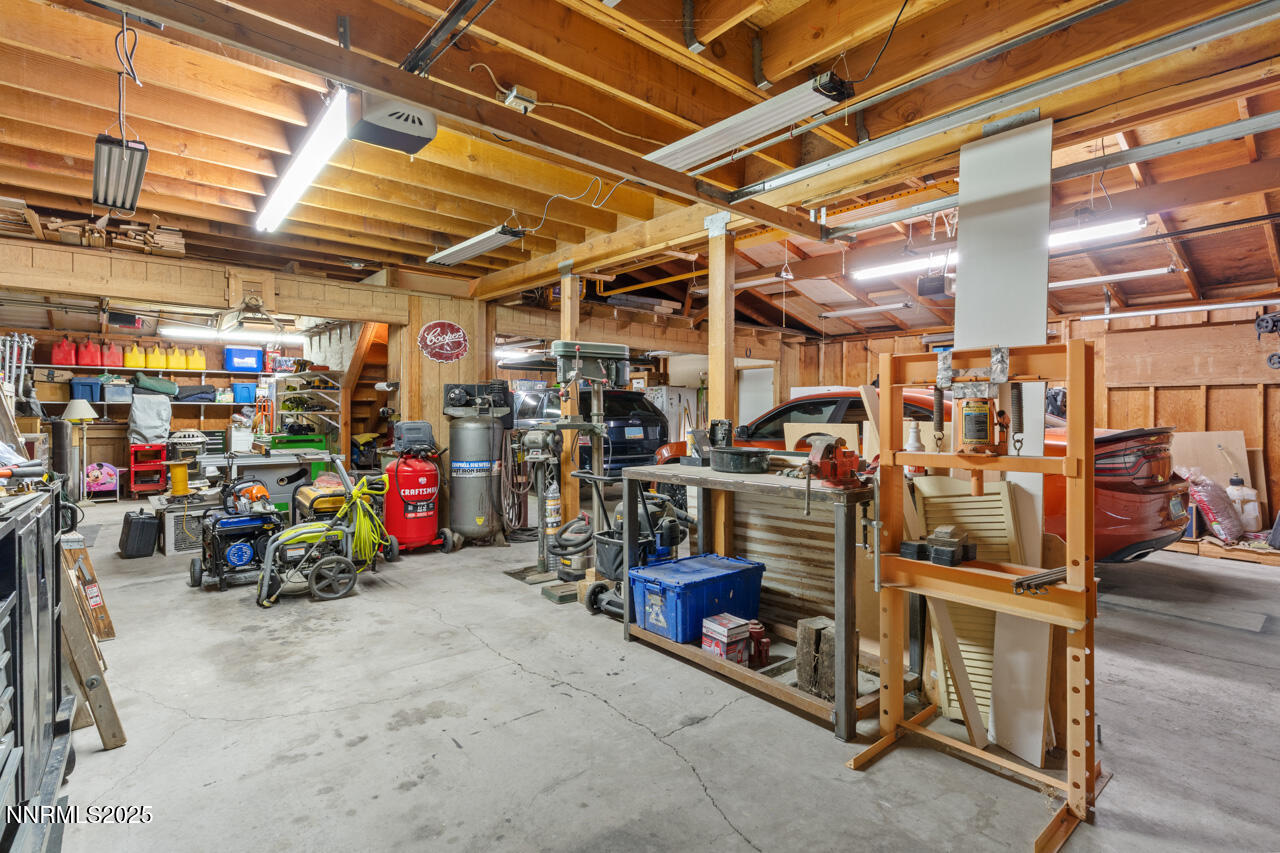 270 Elm St (26 of 30)