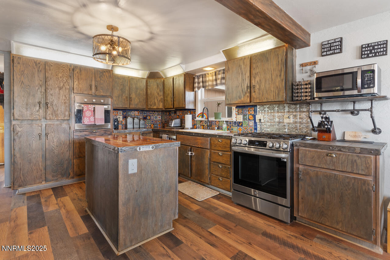 270 Elm St (10 of 30)