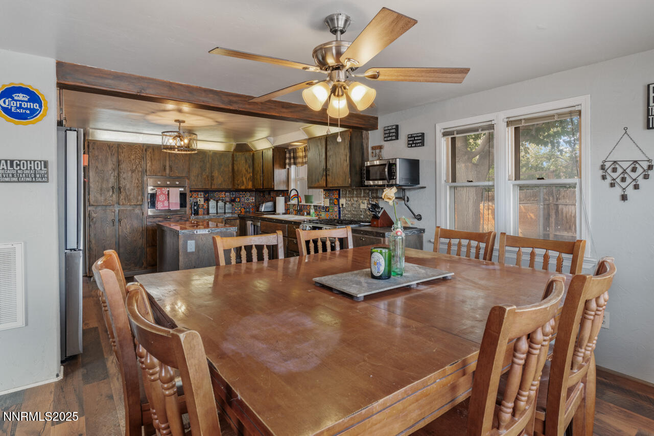 270 Elm St (9 of 30)