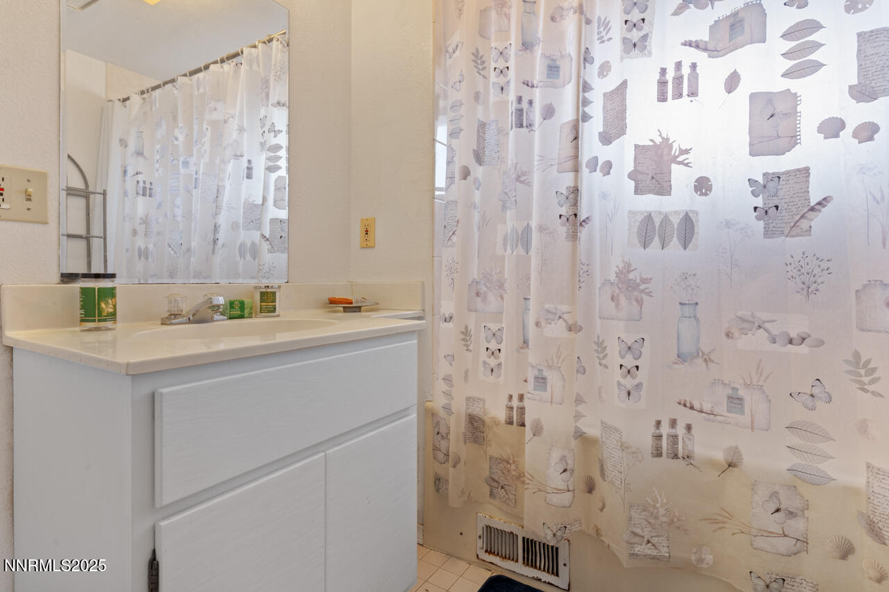 270 Elm St (15 of 30)