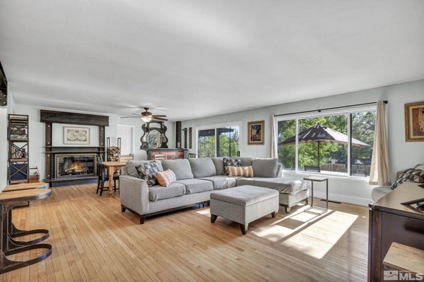2655 PARKWAY DR, RENO, NV 89502 - Image 059966cd93736c8a5a72ffbebf28aee5/3748822572