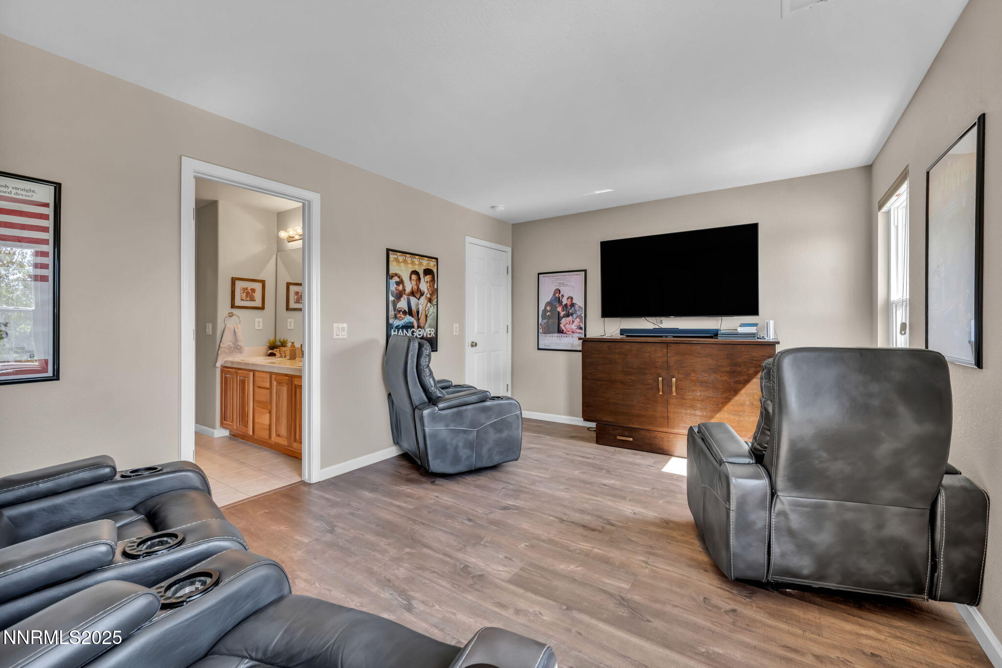 Sparks, Nevada 89436, United States, 5 Bedrooms Bedrooms, ,4 BathroomsBathrooms,Residential,Active,156380