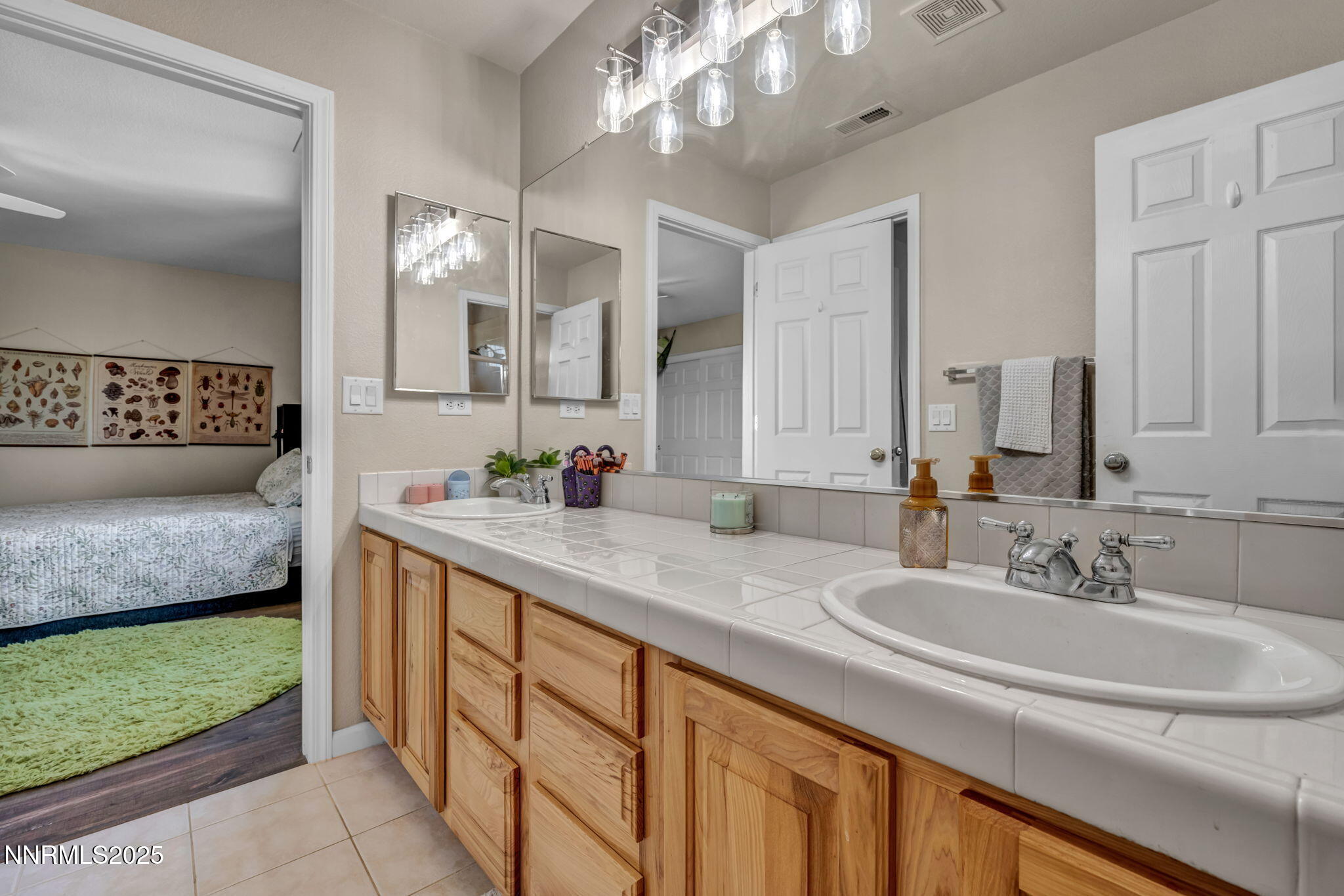 Sparks, Nevada 89436, United States, 5 Bedrooms Bedrooms, ,4 BathroomsBathrooms,Residential,Active,156380