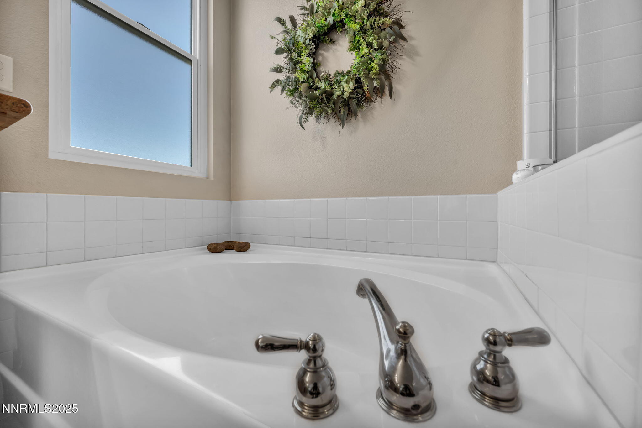 Sparks, Nevada 89436, United States, 5 Bedrooms Bedrooms, ,4 BathroomsBathrooms,Residential,Active,156380