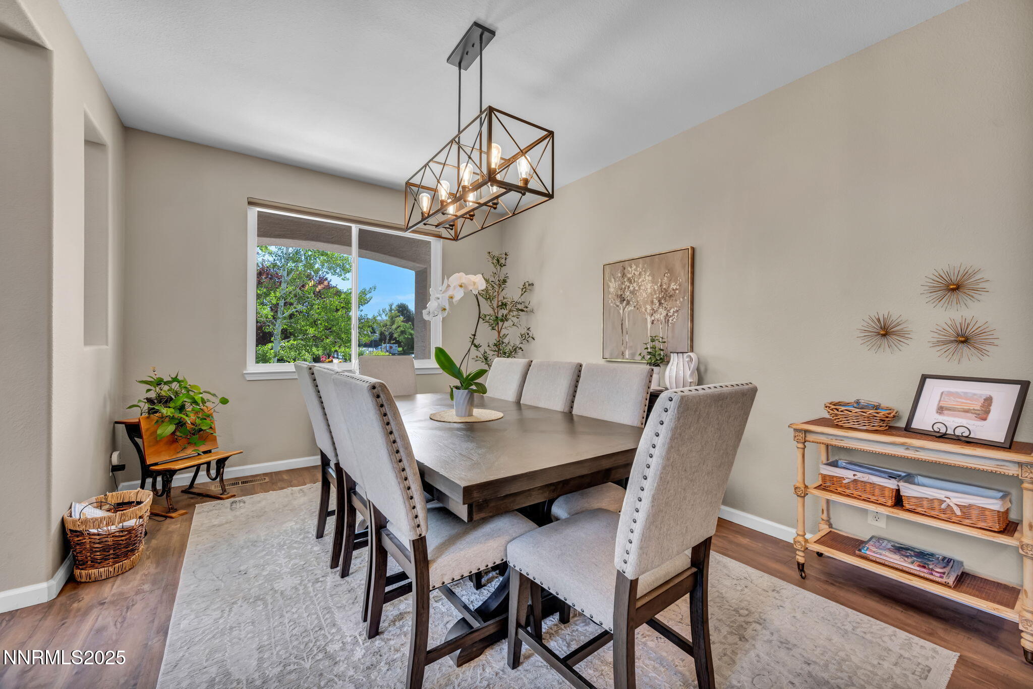 Sparks, Nevada 89436, United States, 5 Bedrooms Bedrooms, ,4 BathroomsBathrooms,Residential,Active,156380