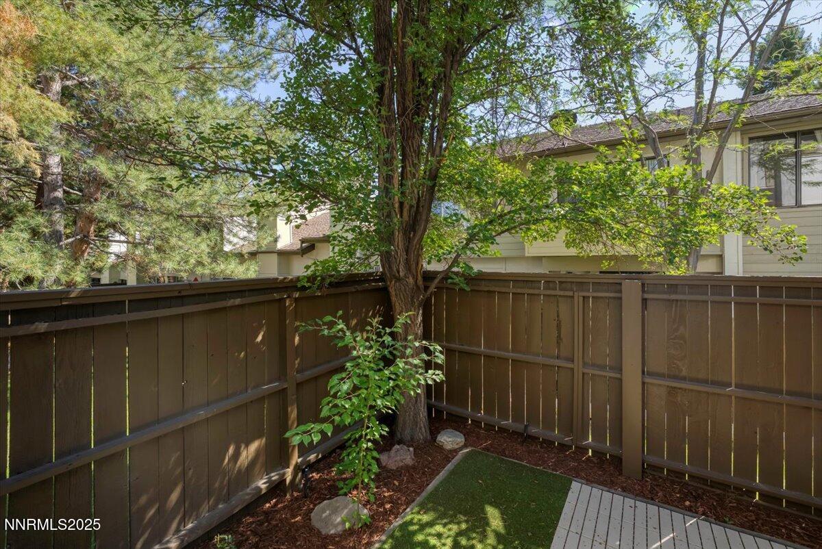 33-4022 Millbrook Ln Reno NV 89509 (33 o