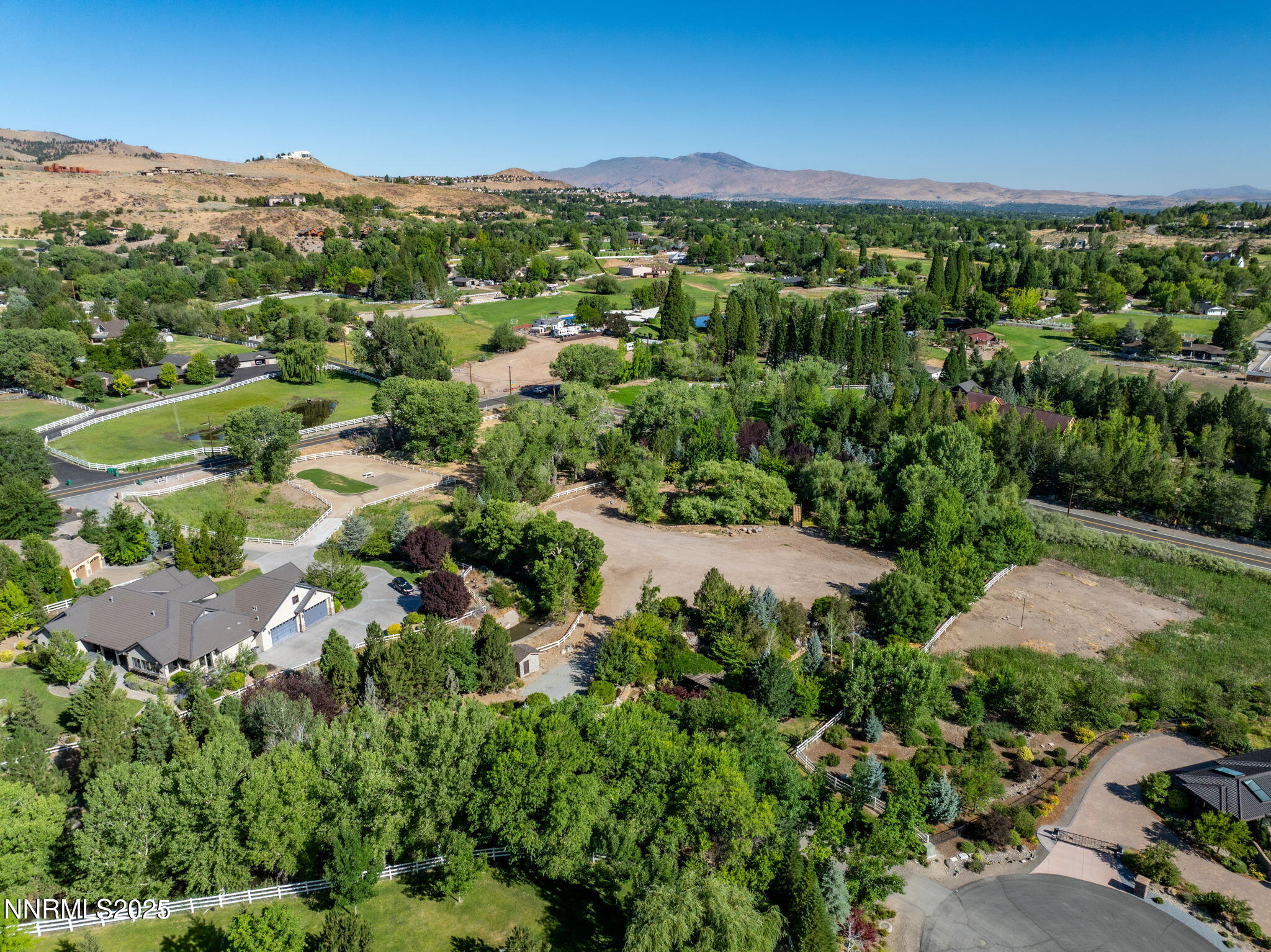 7-web-or-mls-2680 Olive Pl Drone-8
