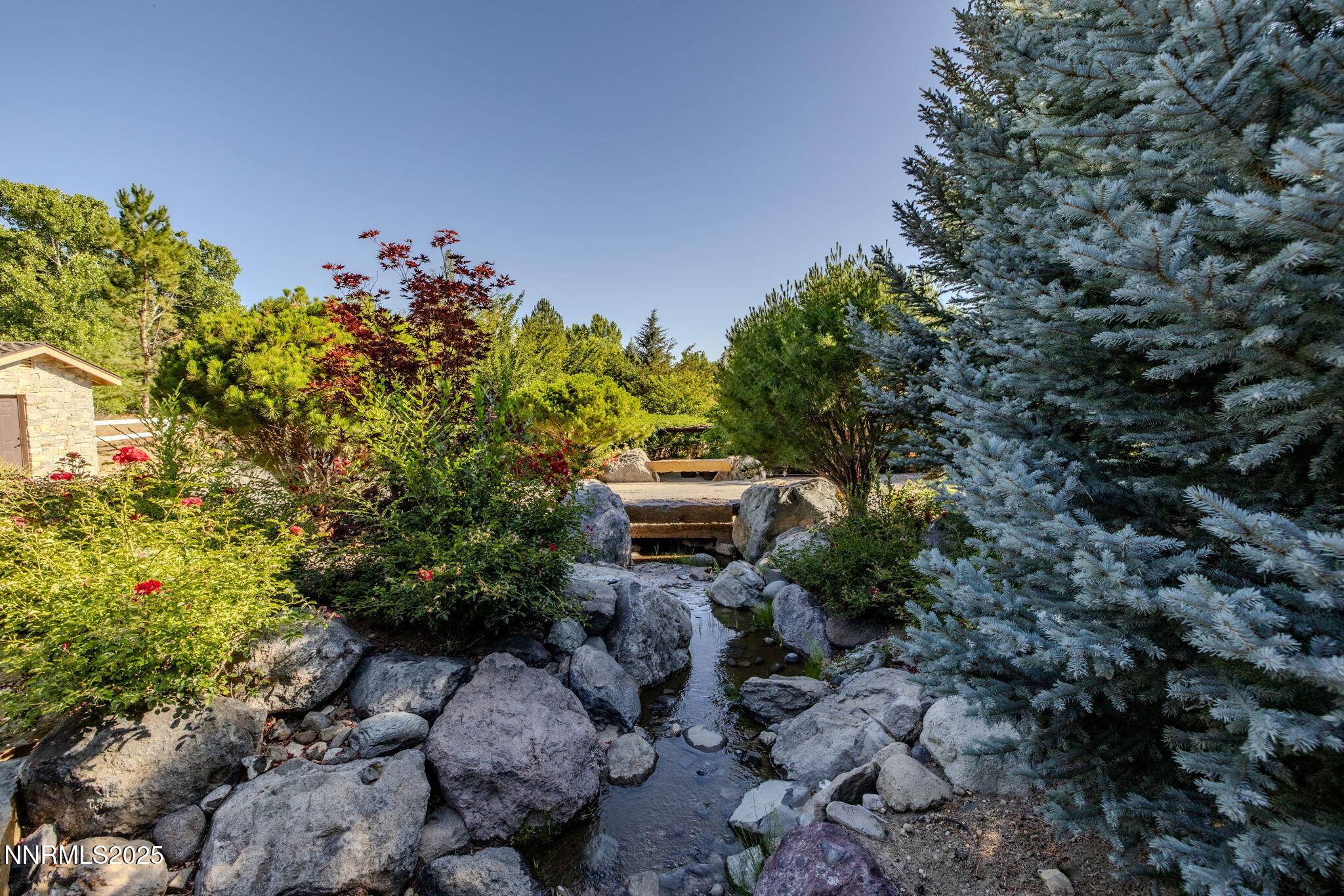 39-web-or-mls-2680 Olive Pl-24