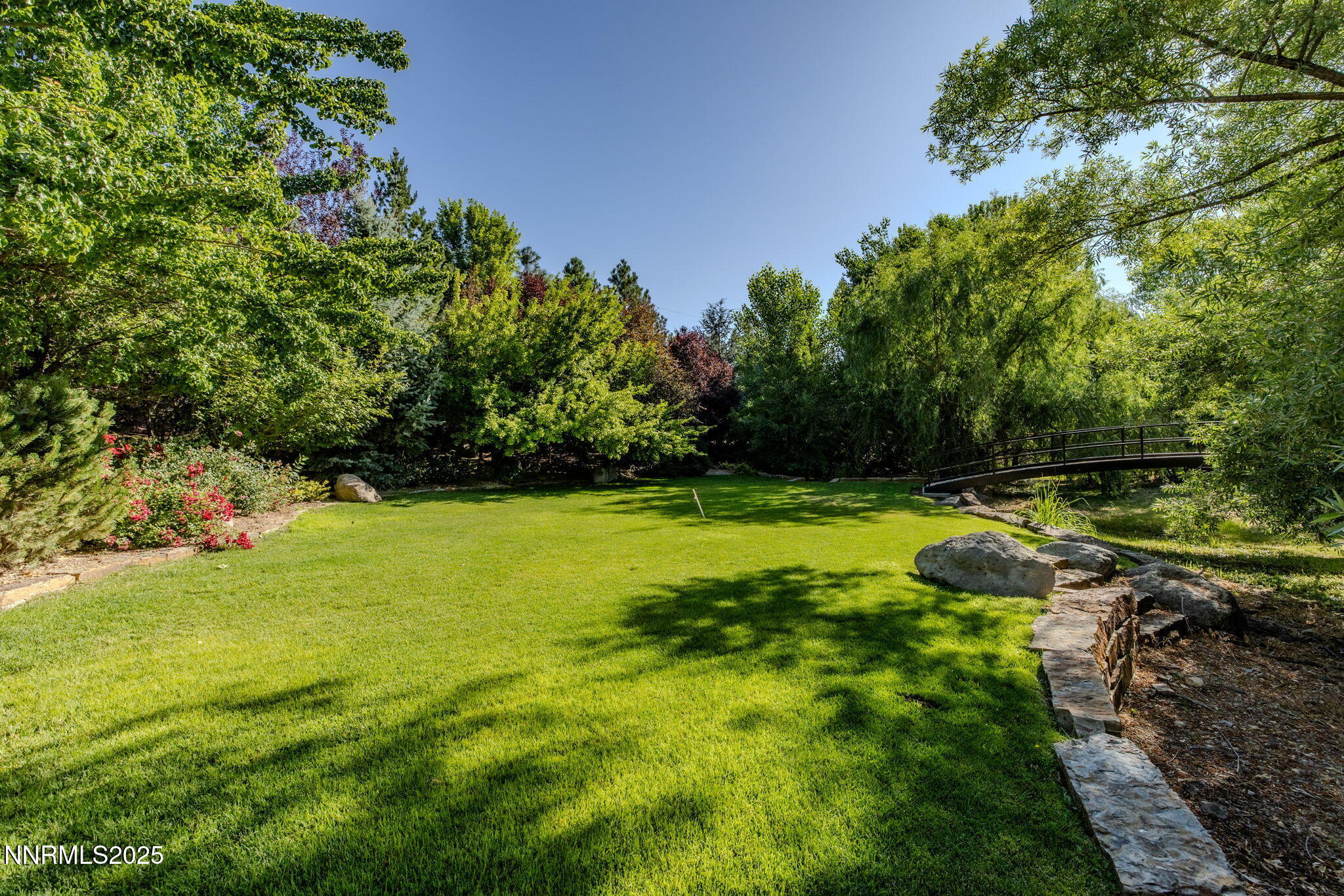 36-web-or-mls-2680 Olive Pl-20