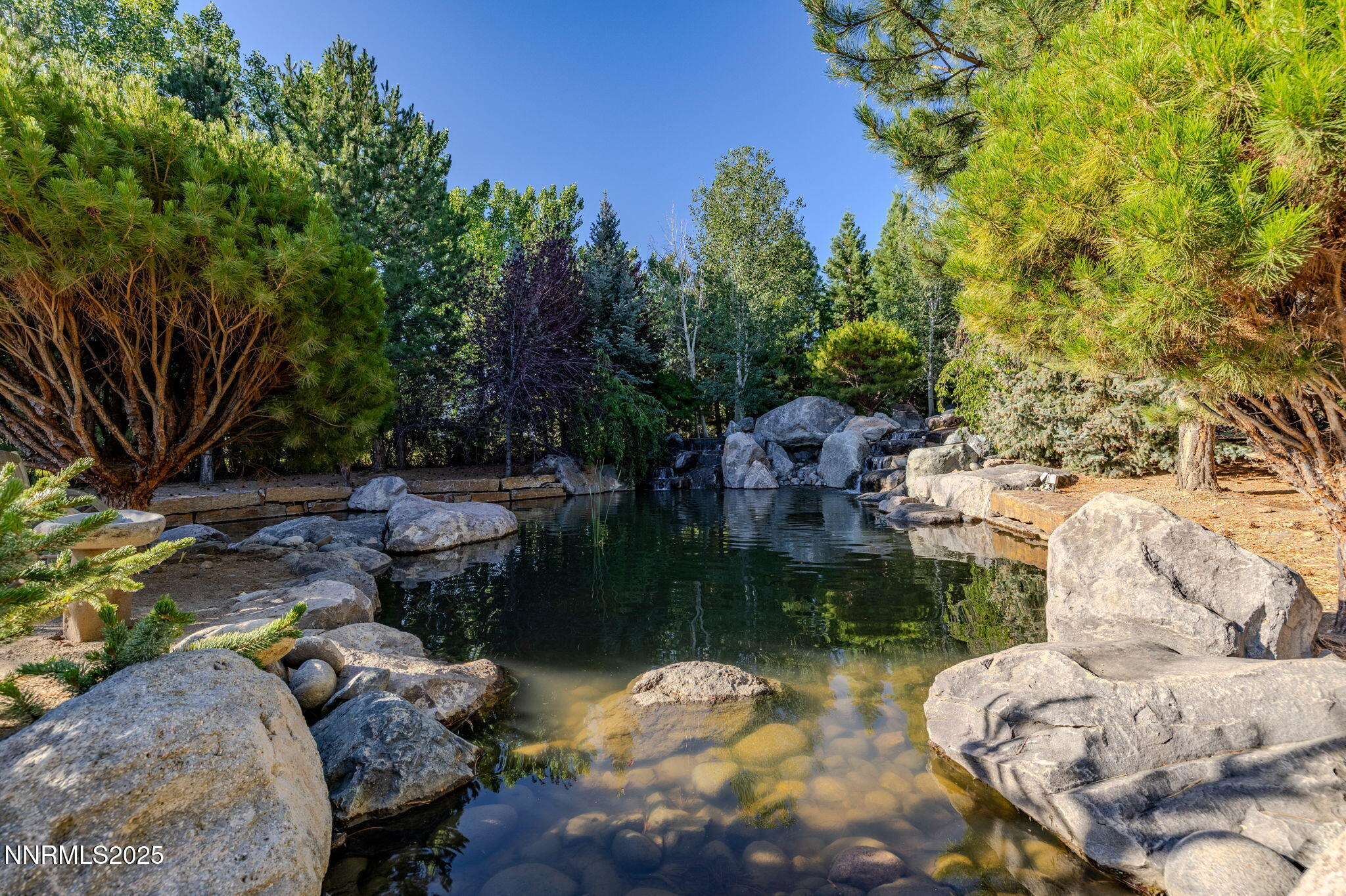 18-web-or-mls-2680 Olive Pl-2