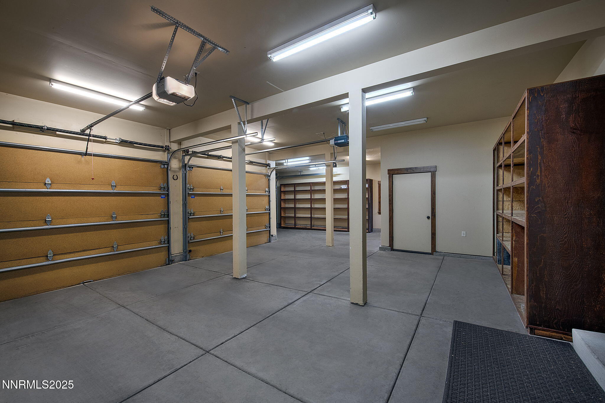 86-web-or-mls-Garage 1