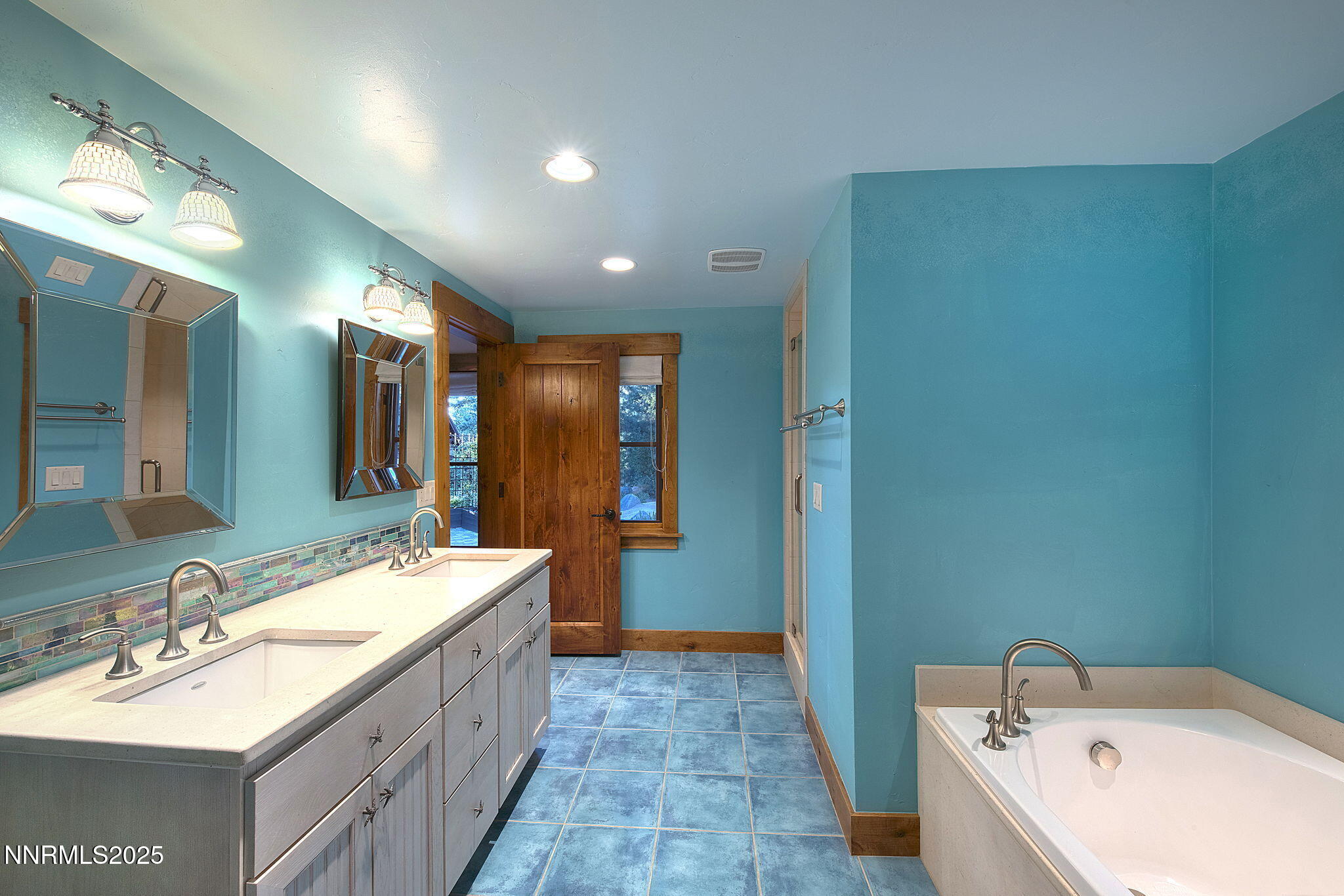 89-web-or-mls-Guest Bath 3