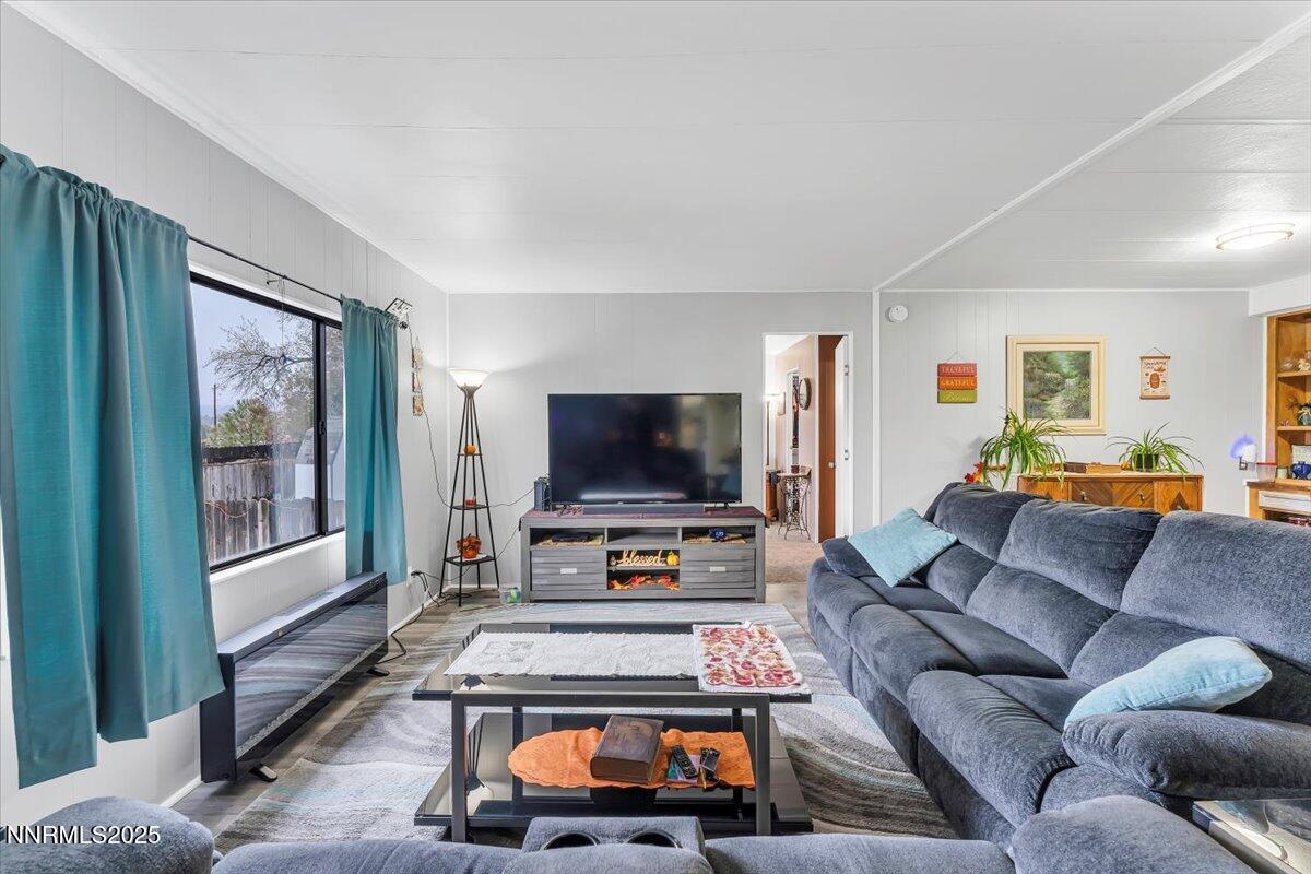 16-485 Capricorn Cir Reno NV 89521 (16 o