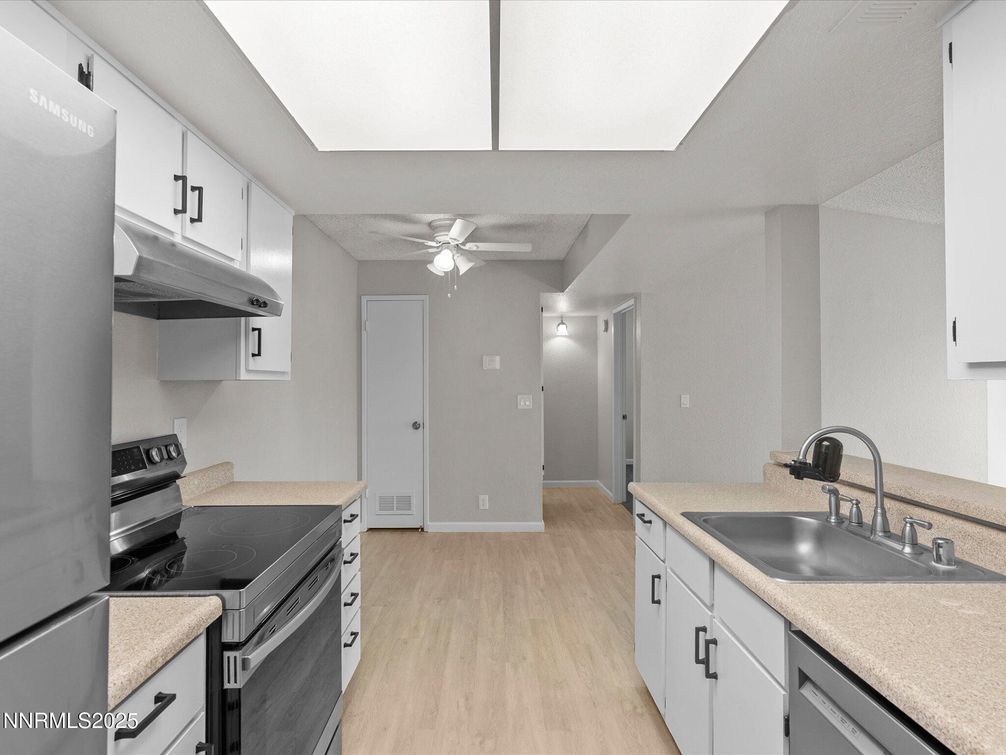 10-7680 Bluestone Dr-110