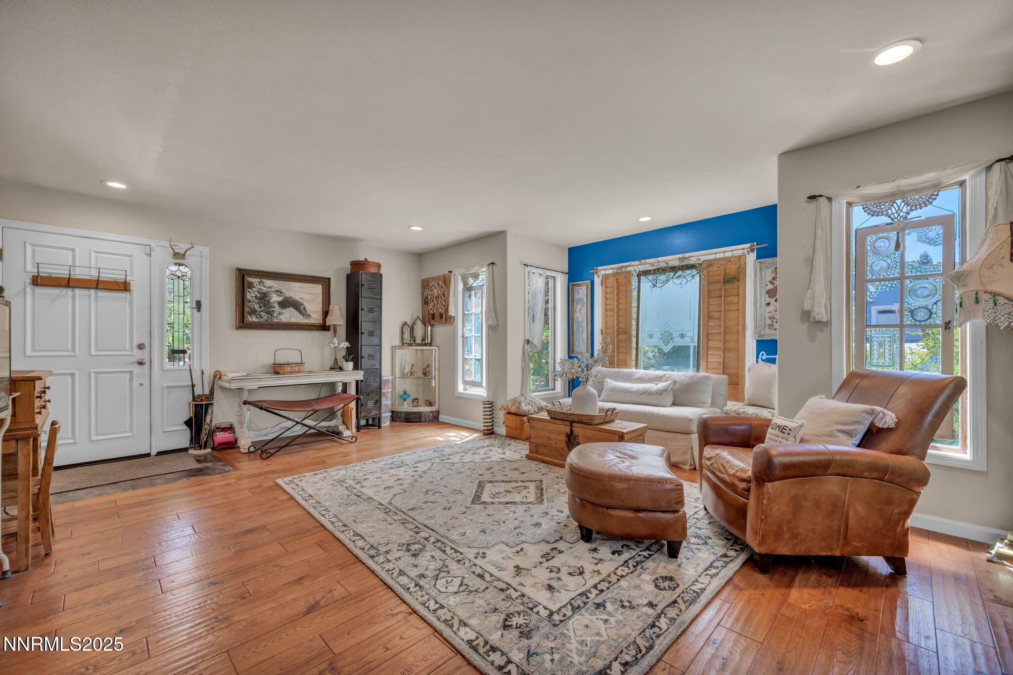 86-web-or-mls-14310-mt-snow-dr