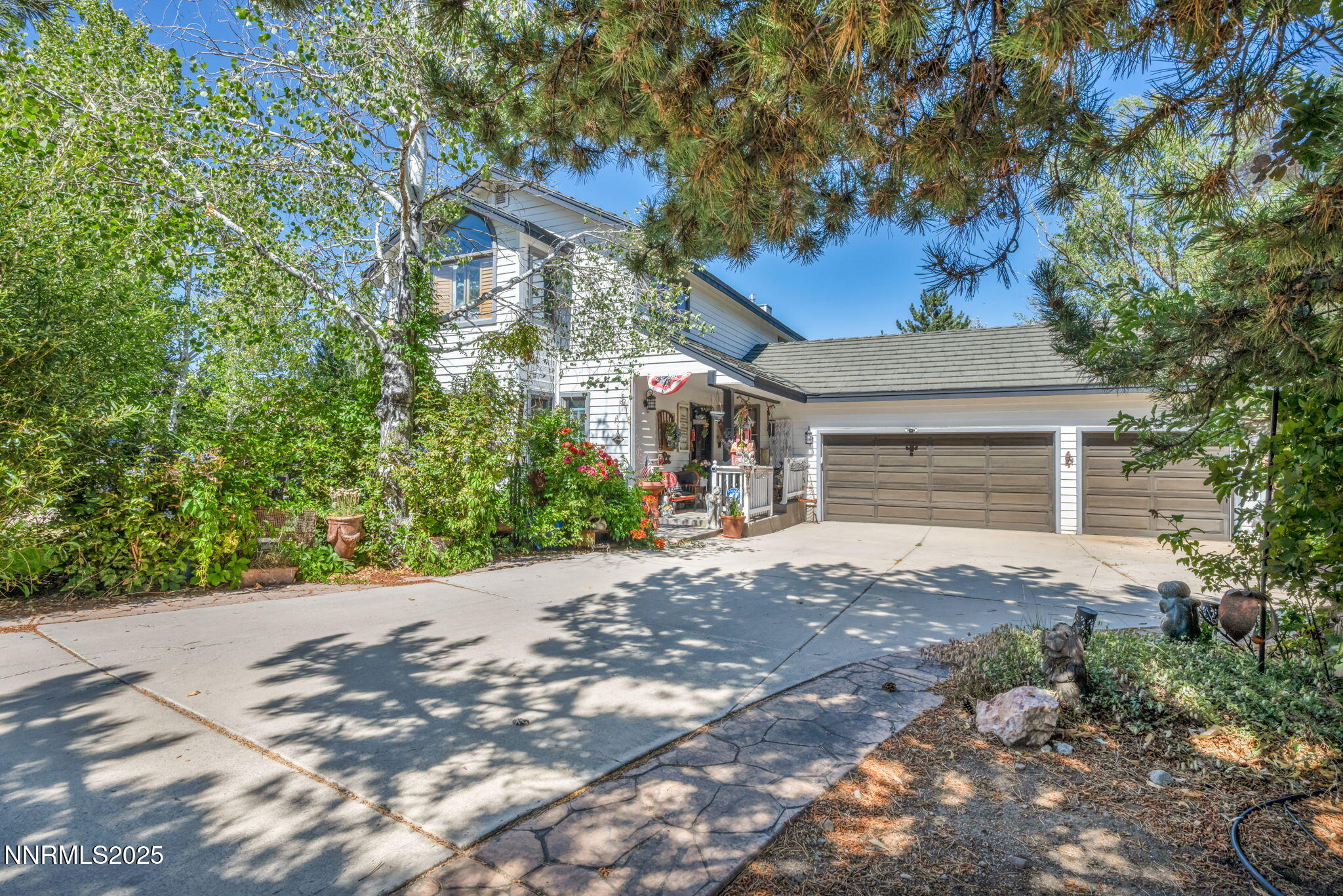 4-web-or-mls-14310-mt-snow-dr