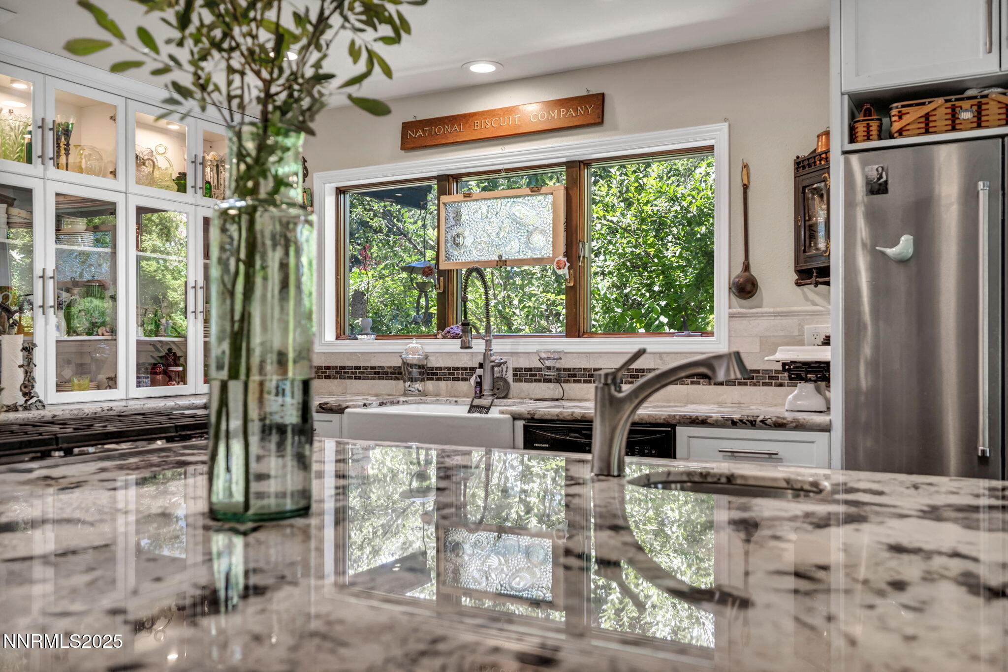 75-web-or-mls-14310-mt-snow-dr