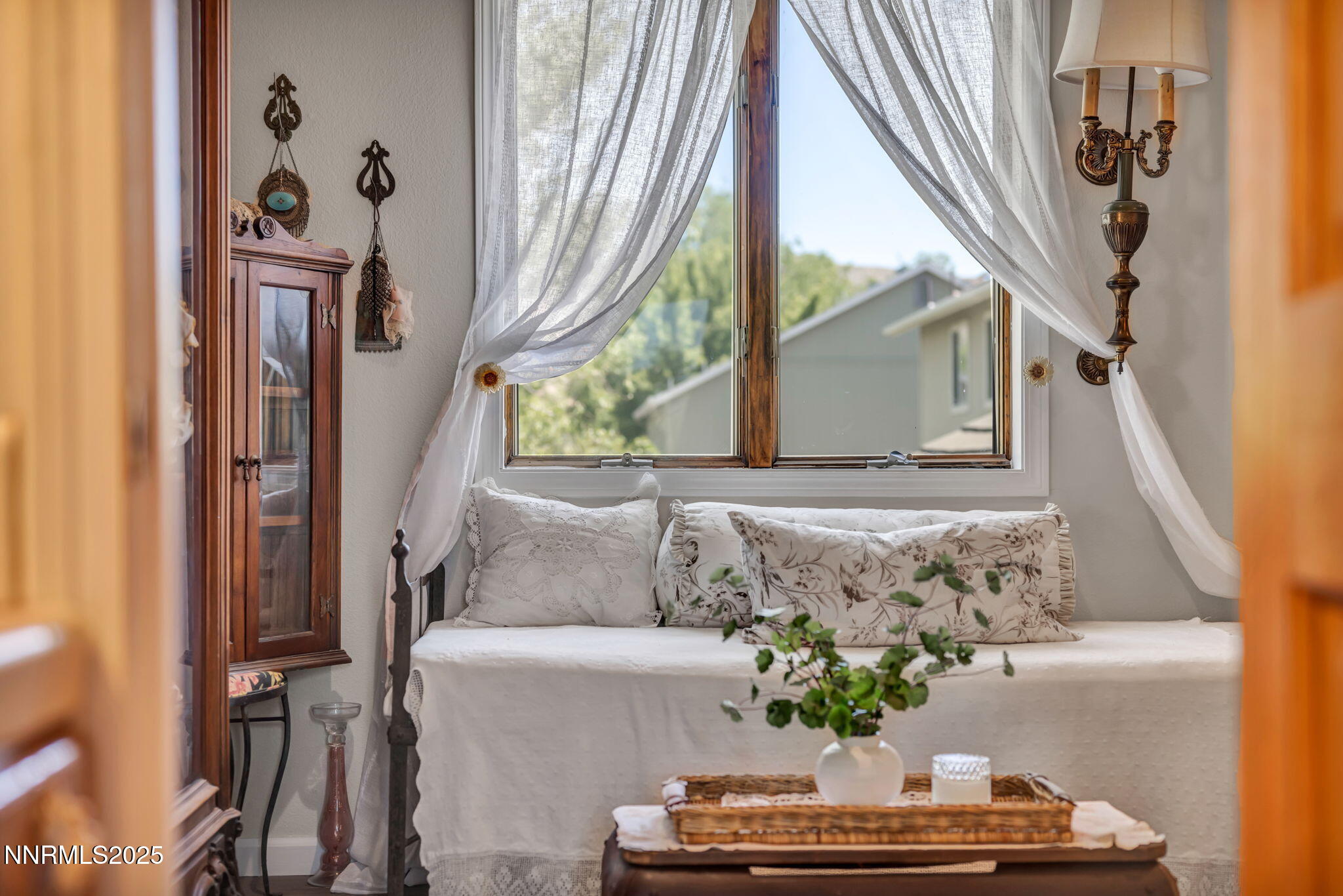 118-web-or-mls-14310-mt-snow-dr